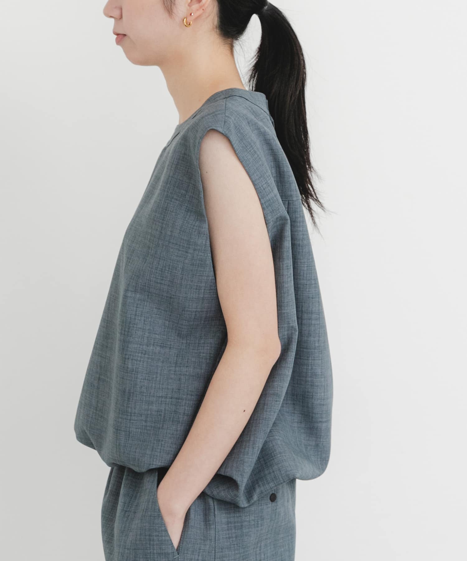 身長 : 161cm サイズ : one
