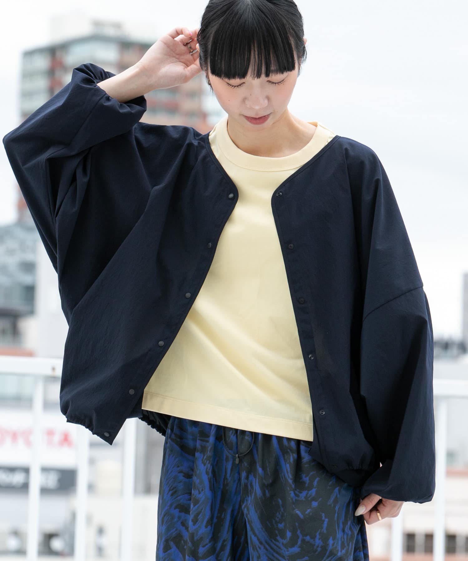 ネイビー