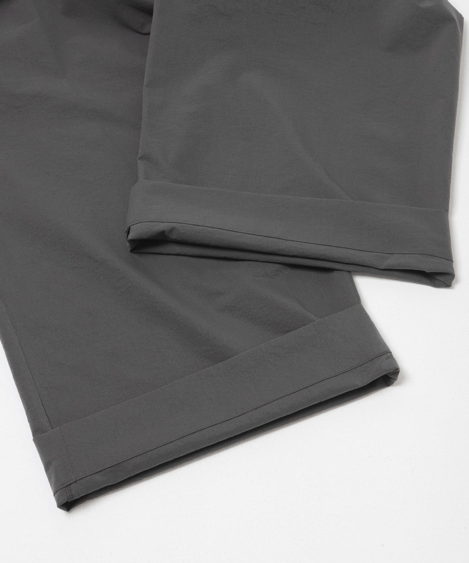 DOT AIR WIDE TROUSERS チャコール One