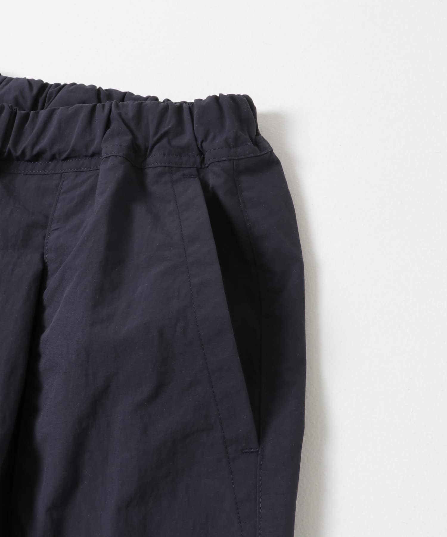 『UR TECH』ナイロンタッサーワイドパンツ ネイビー One