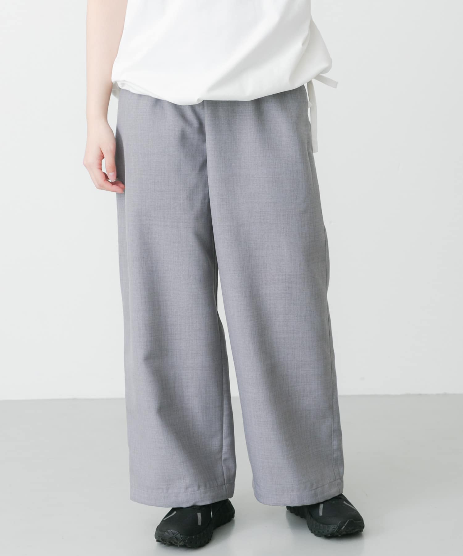 『UR TECH』ハイツイストイージートラウザー