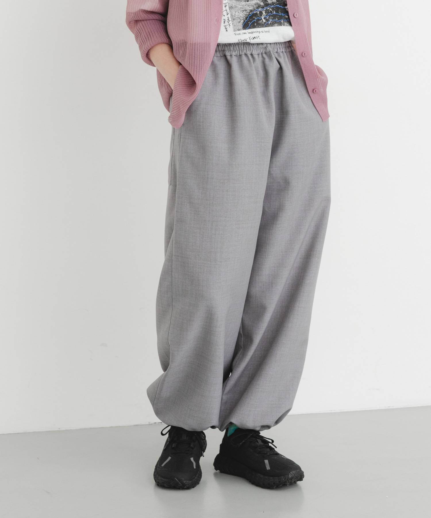 『UR TECH』ハイツイストイージートラウザー