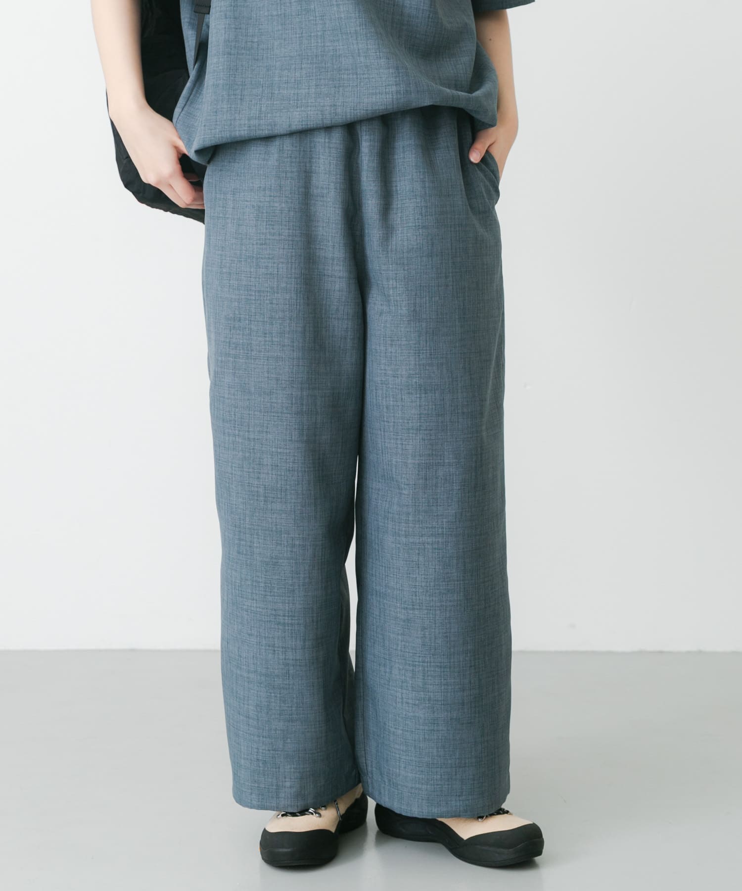 『UR TECH DRYLUXE』ハイツイストイージートラウザー