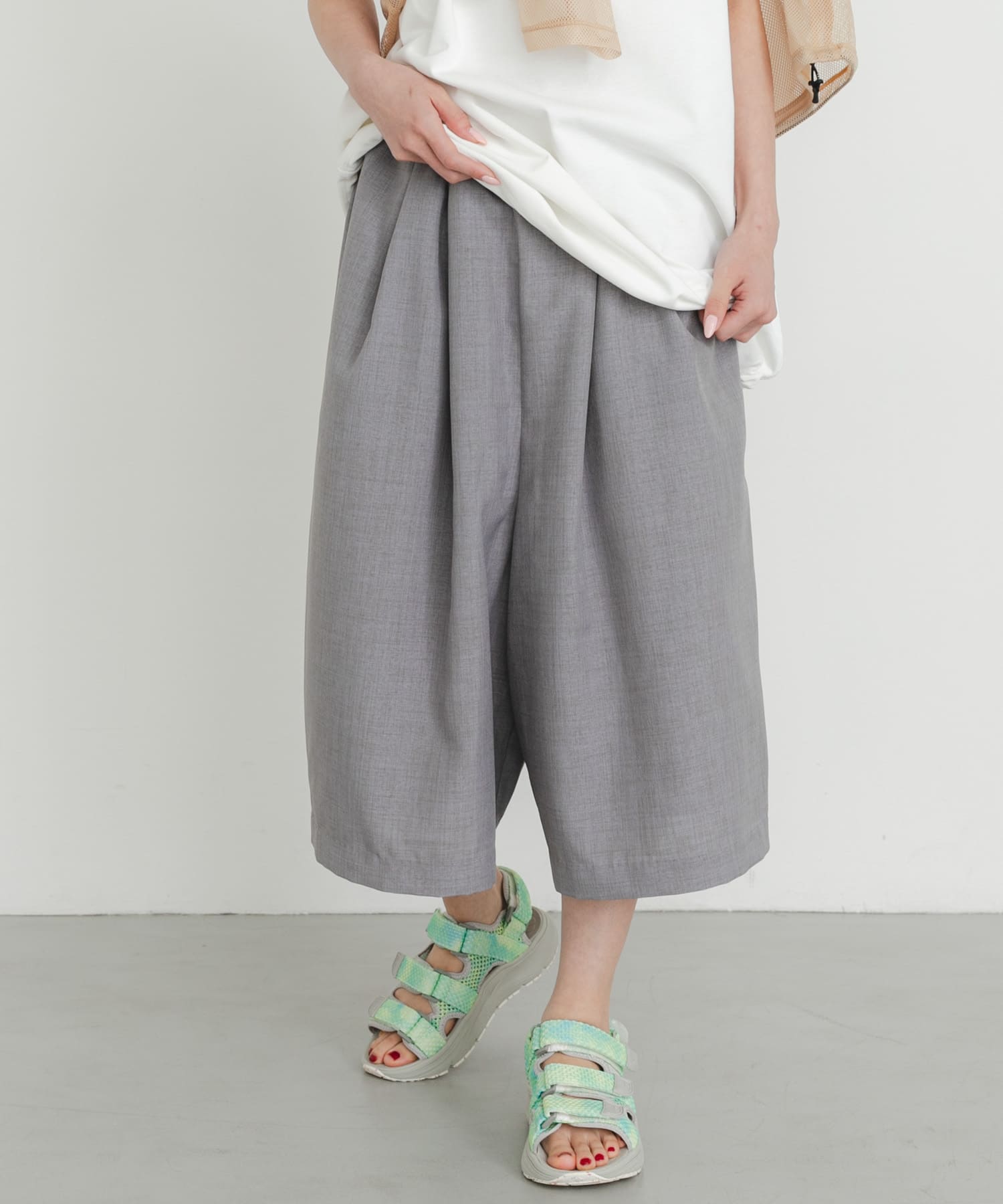 身長 : 161cm サイズ : one