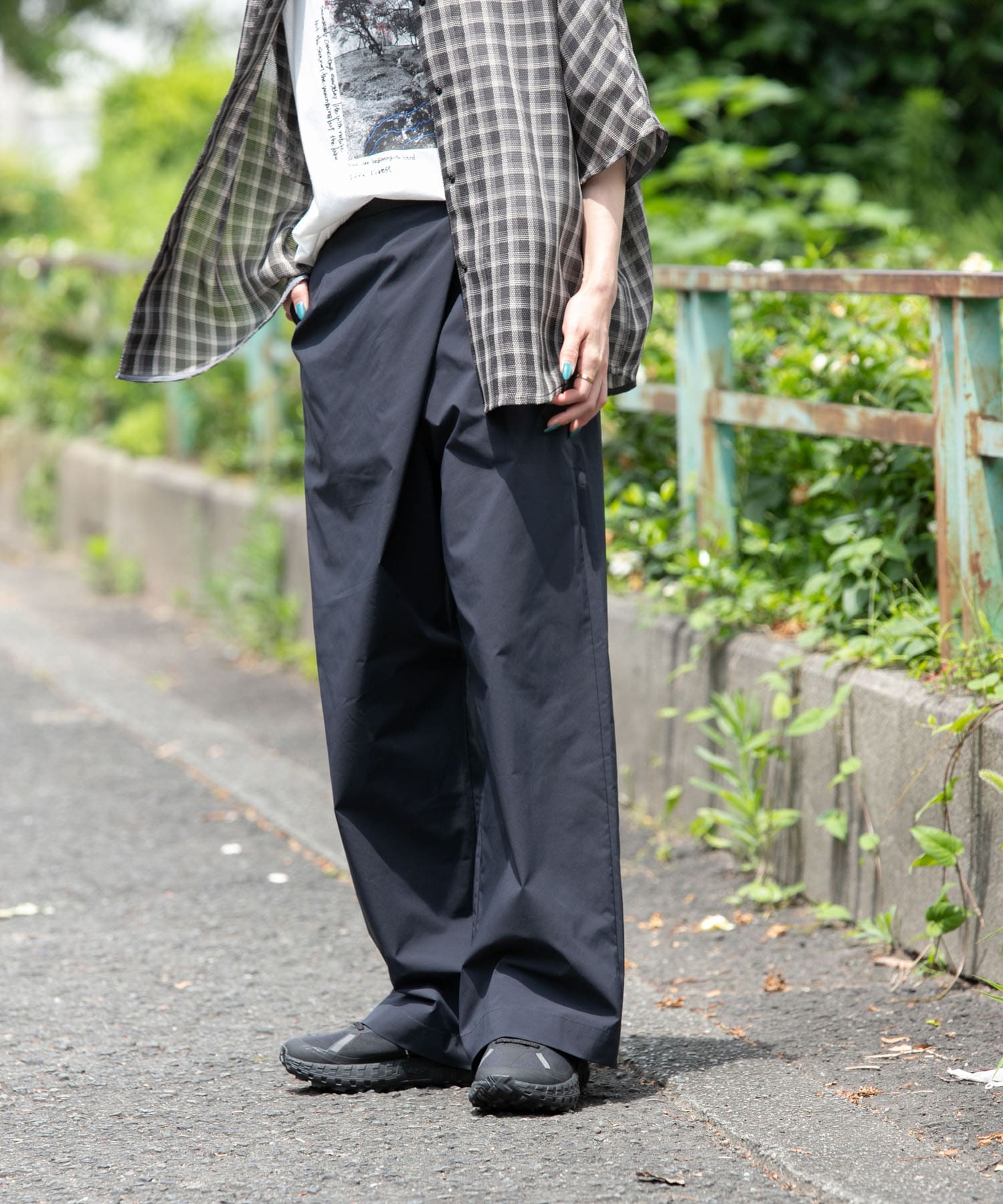 ネイビー