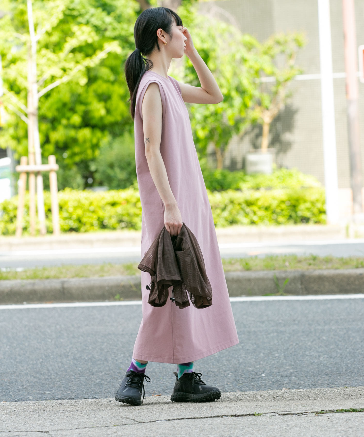 ピンク