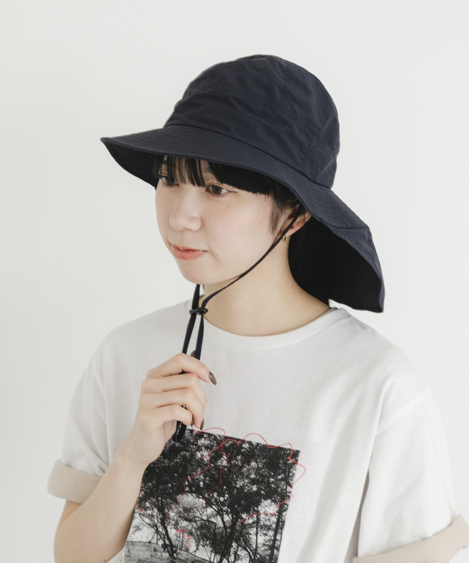 ネイビー