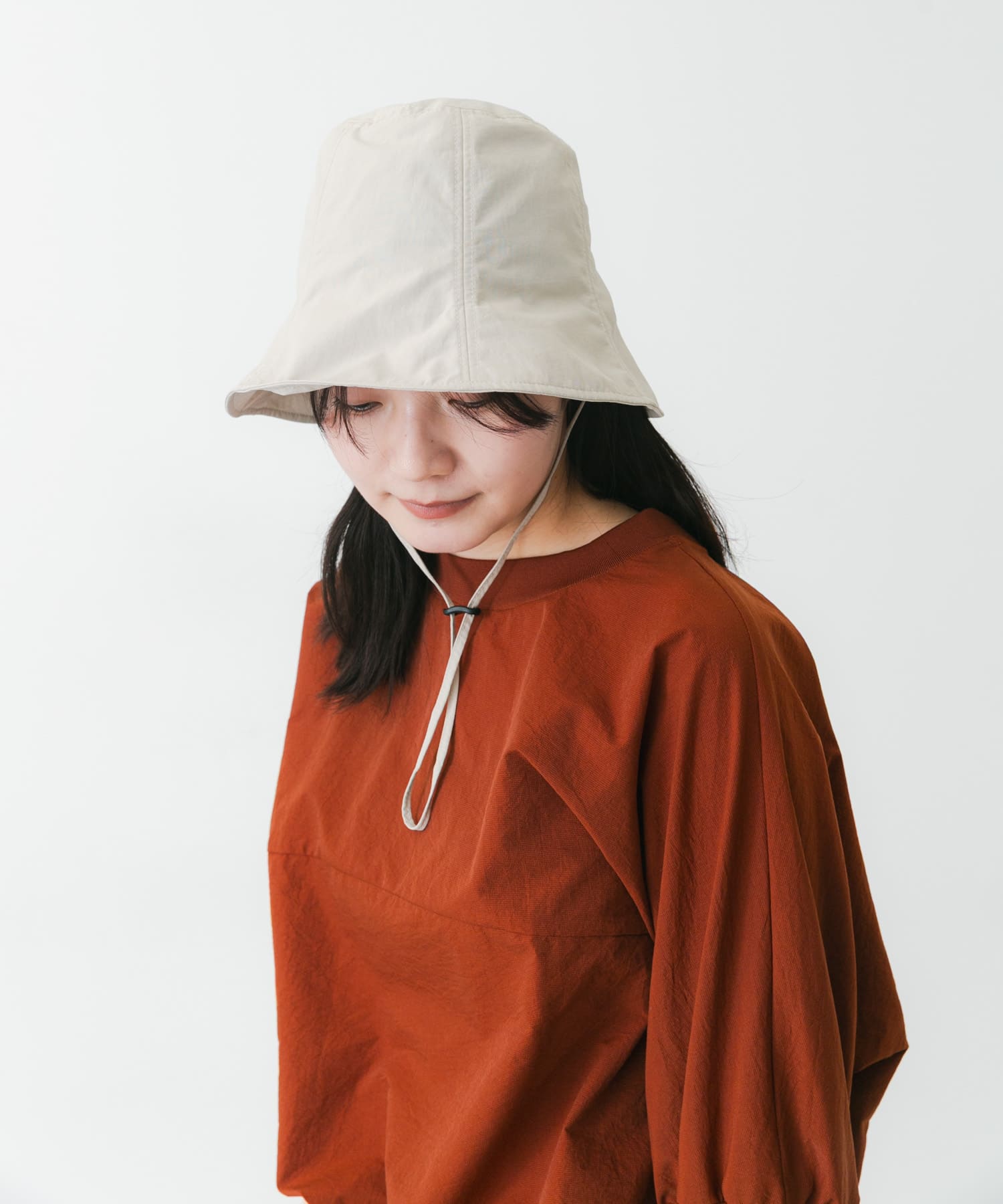 『UR TECH』ナイロンタッサーチューリップハット ベージュ One