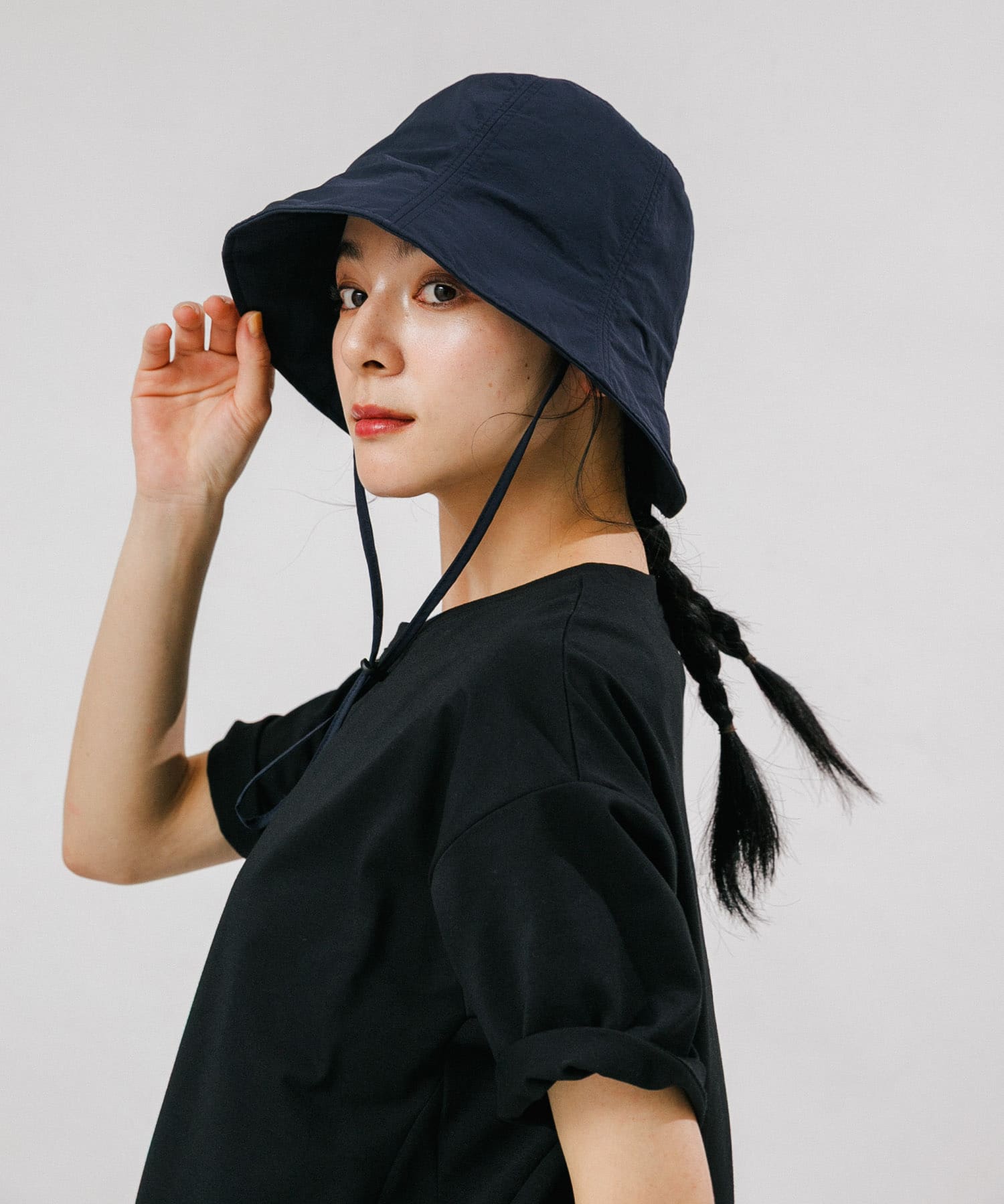 『UR TECH』ナイロンタッサーチューリップハット ネイビー One