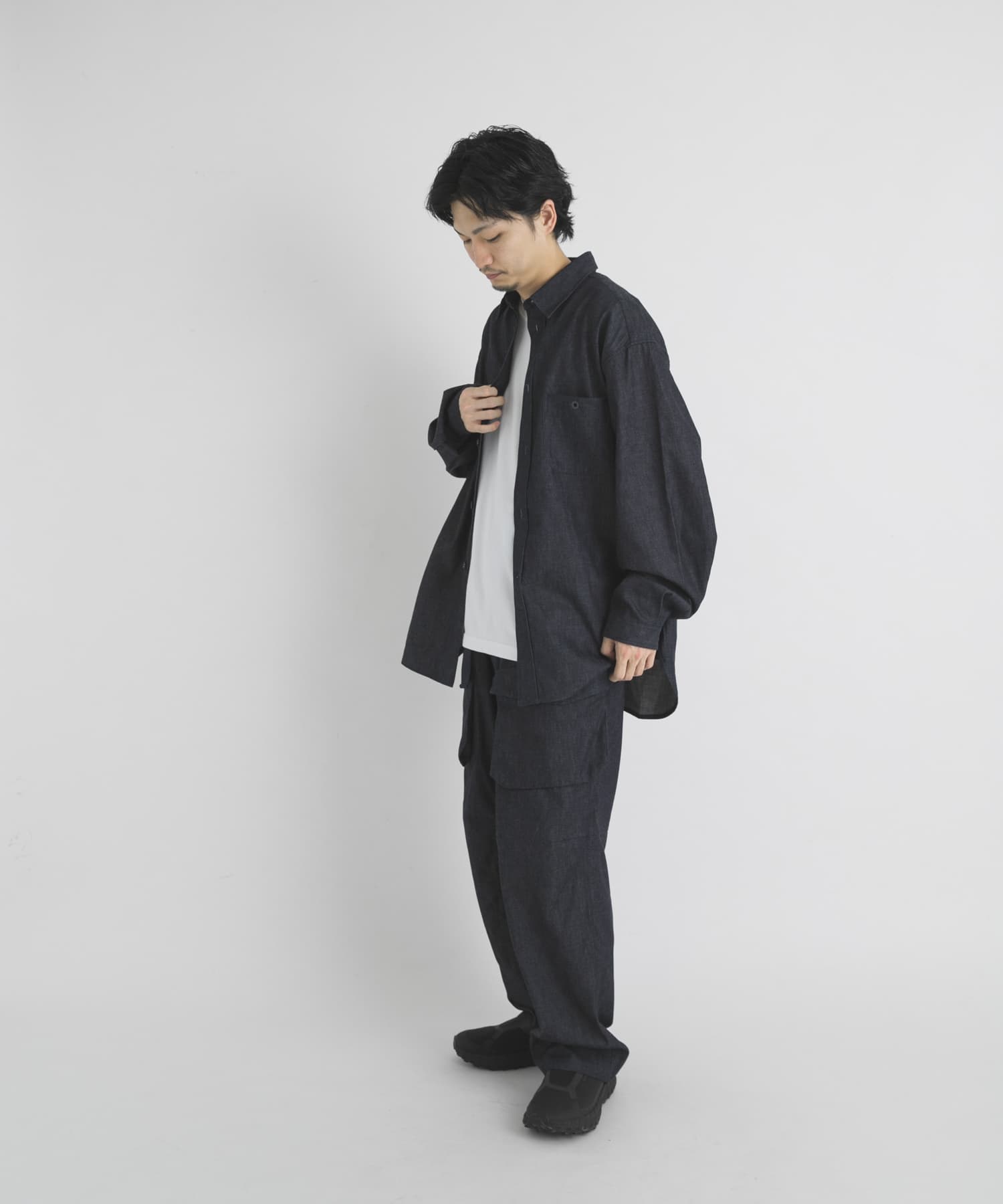 ブルー