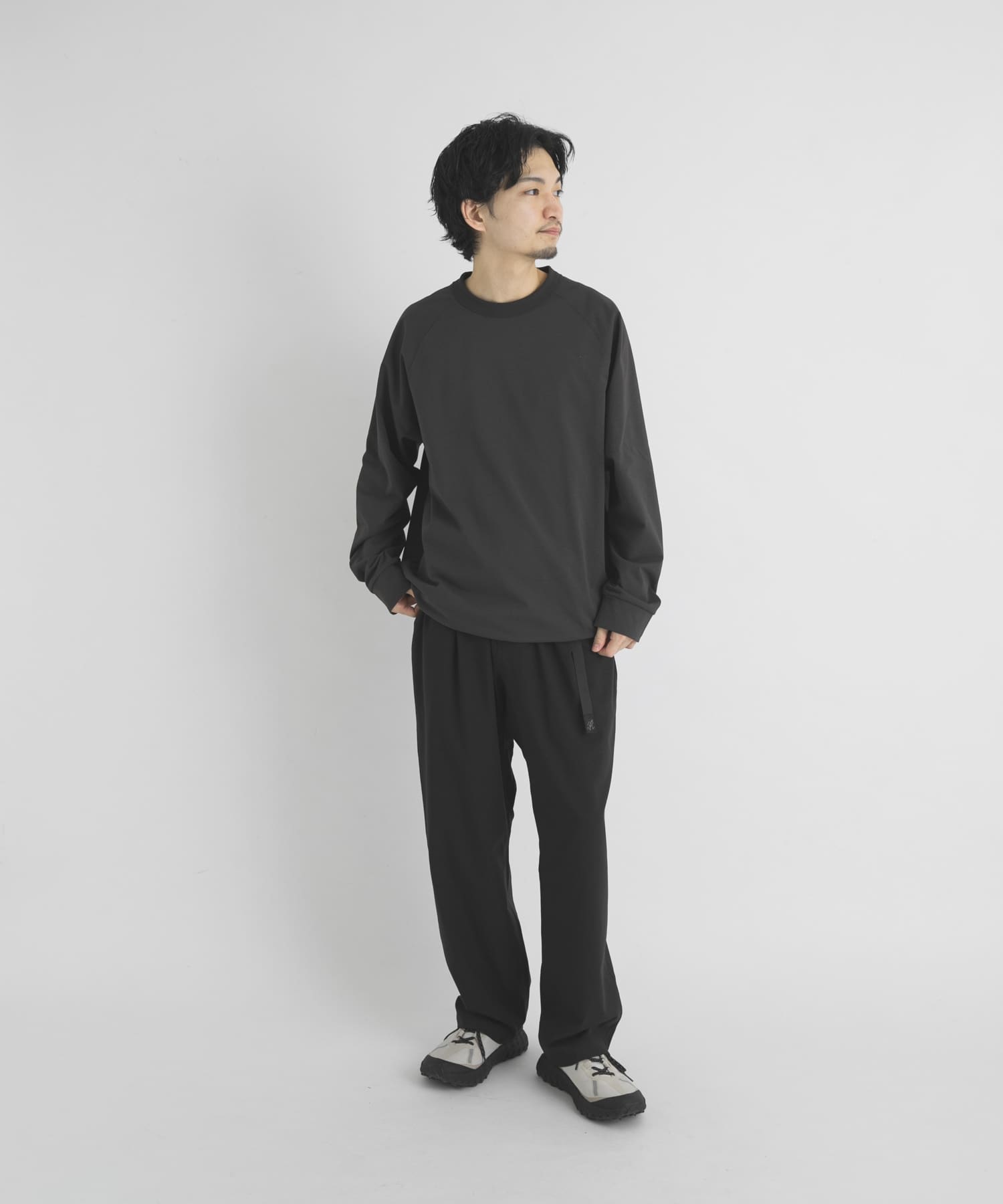 ブラック