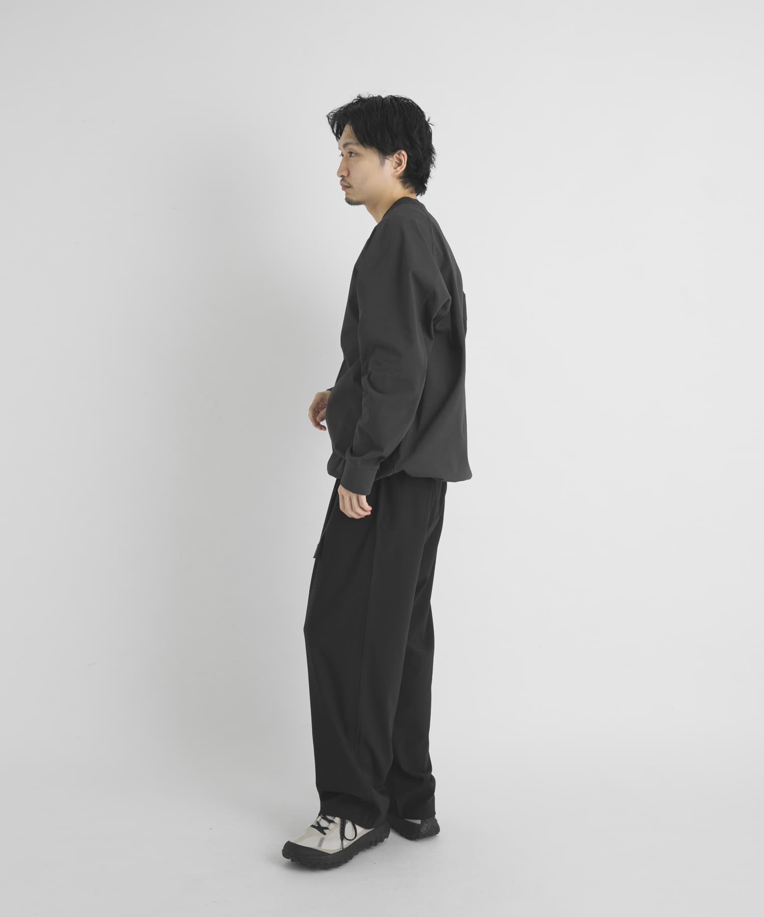 ブラック