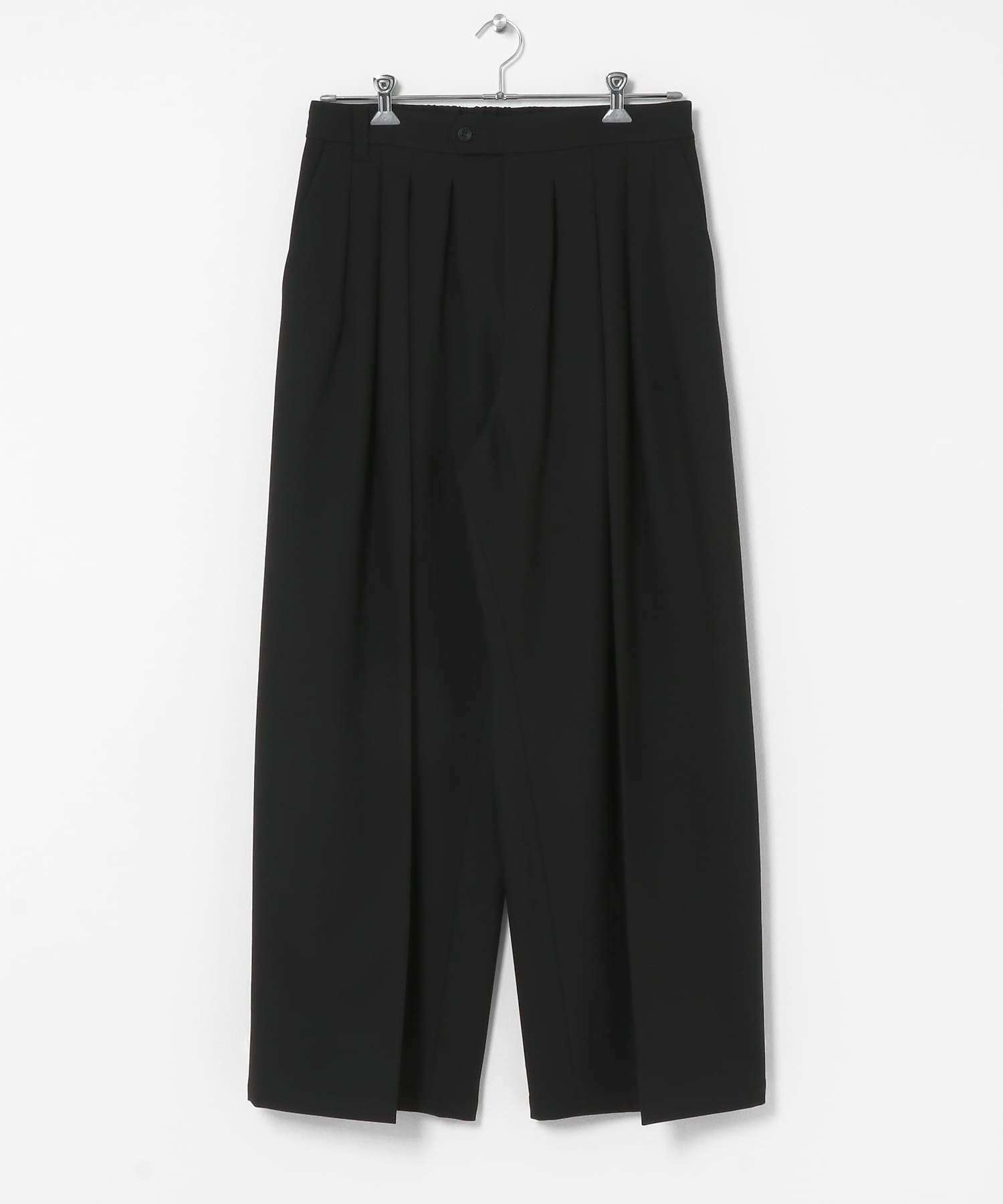 White Mountaineering　4 TUCK WIDE PANTS