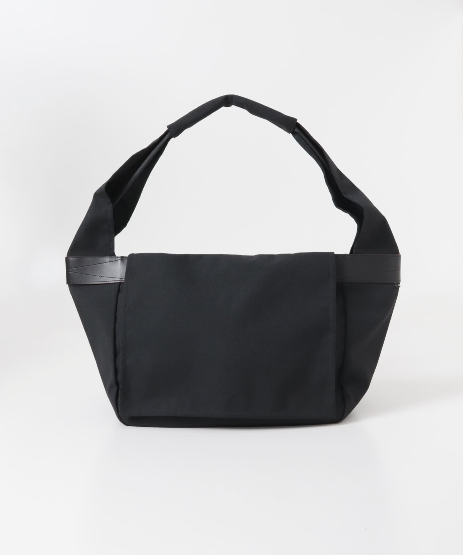 Black(K)