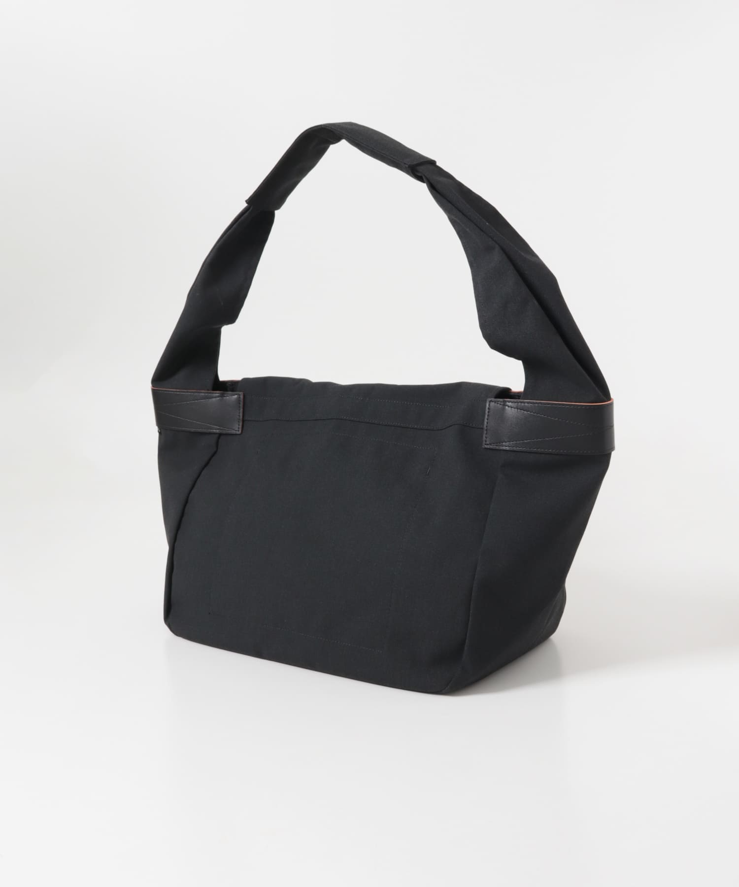 Black(K)