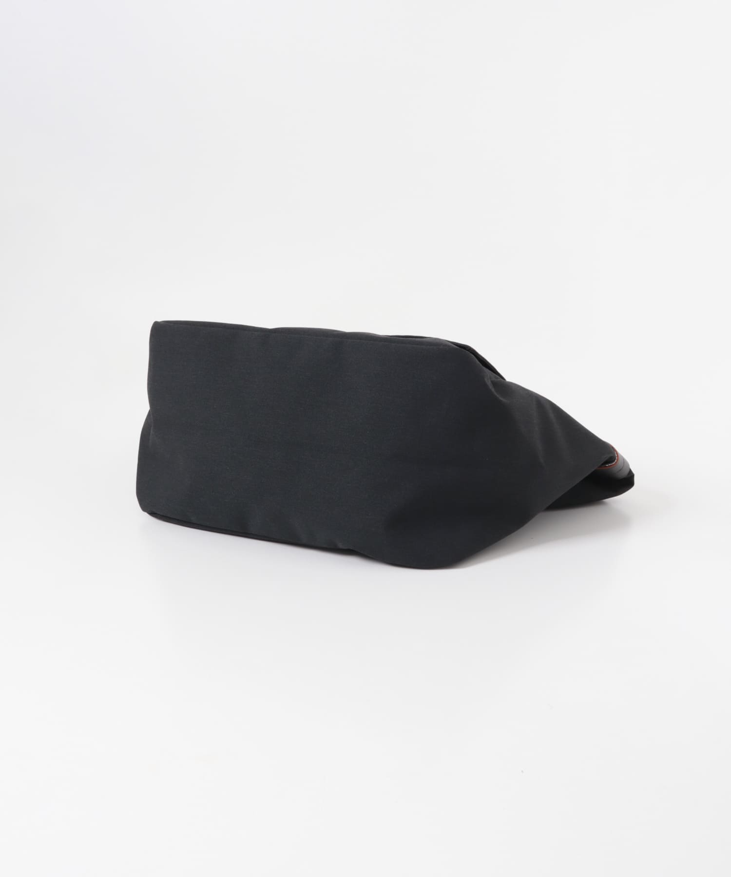 Black(K)