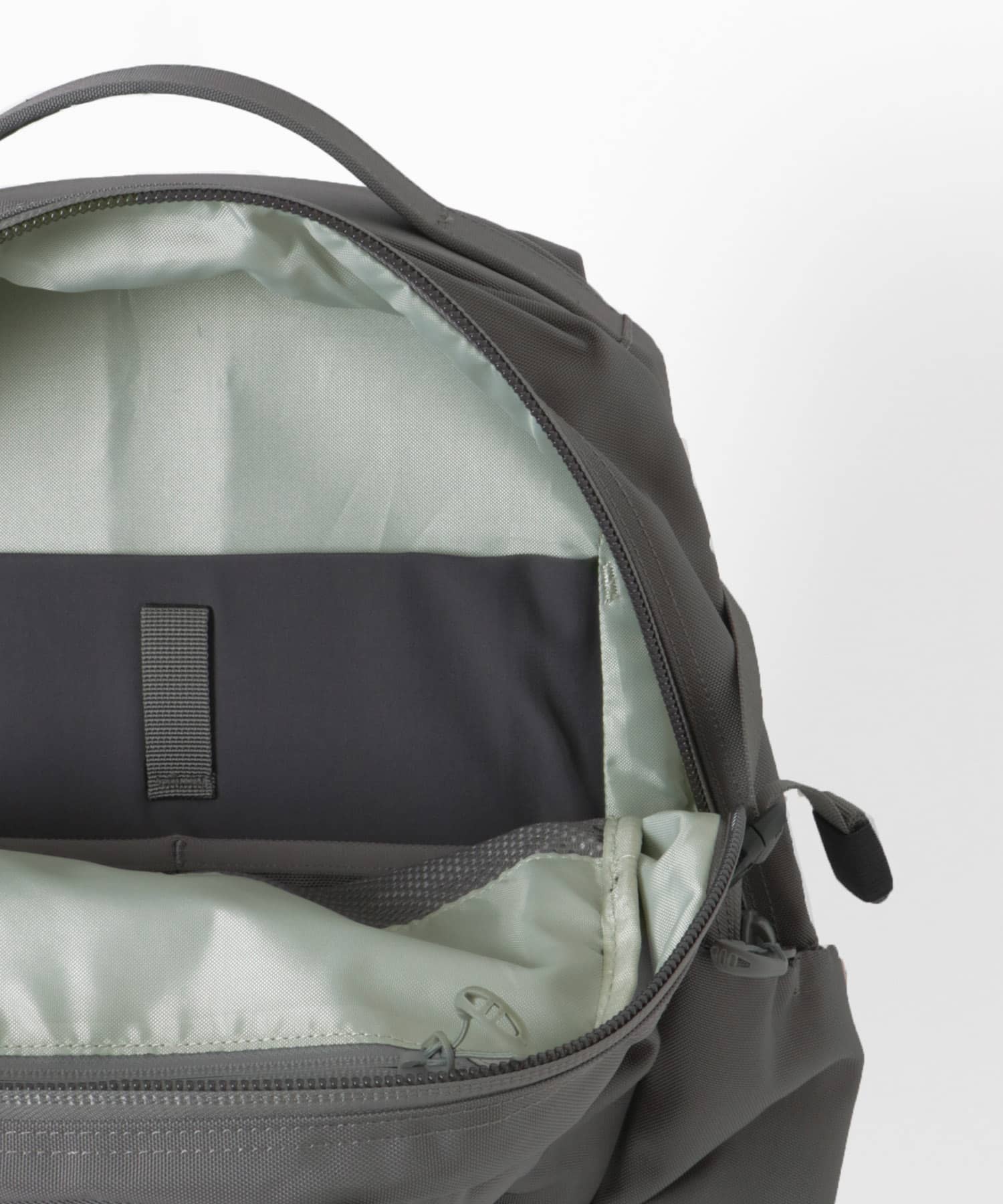 CMF OUTDOOR GARMENT　WEEKENDERZ WOLF GRAY One