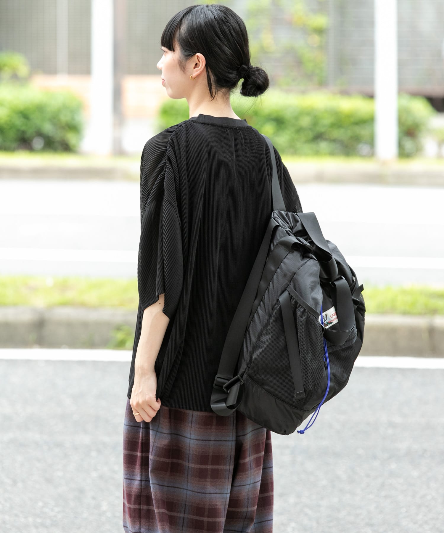 ブラック