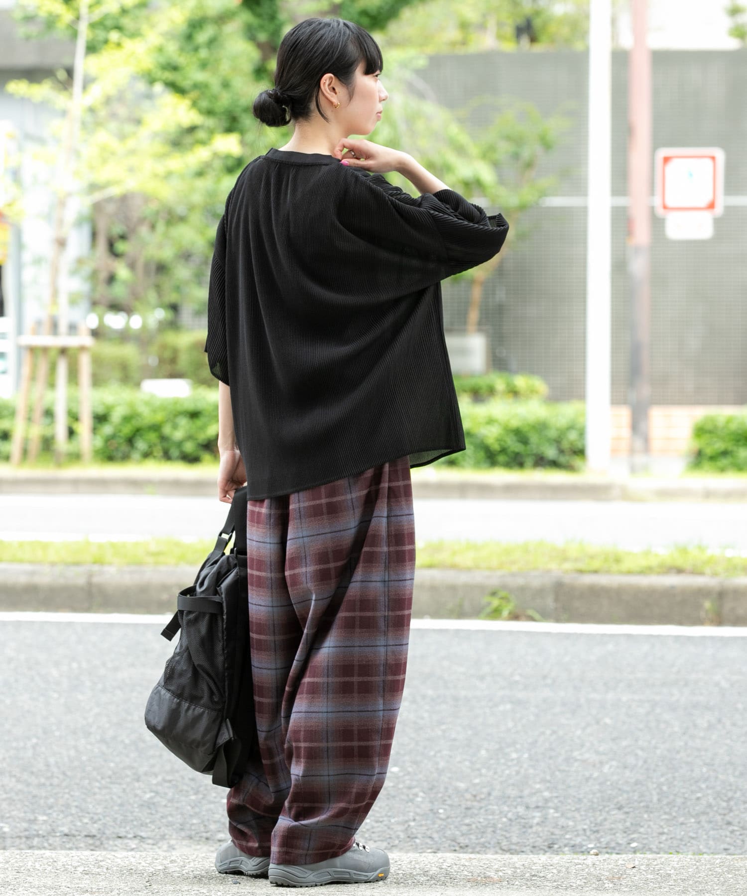 ブラック