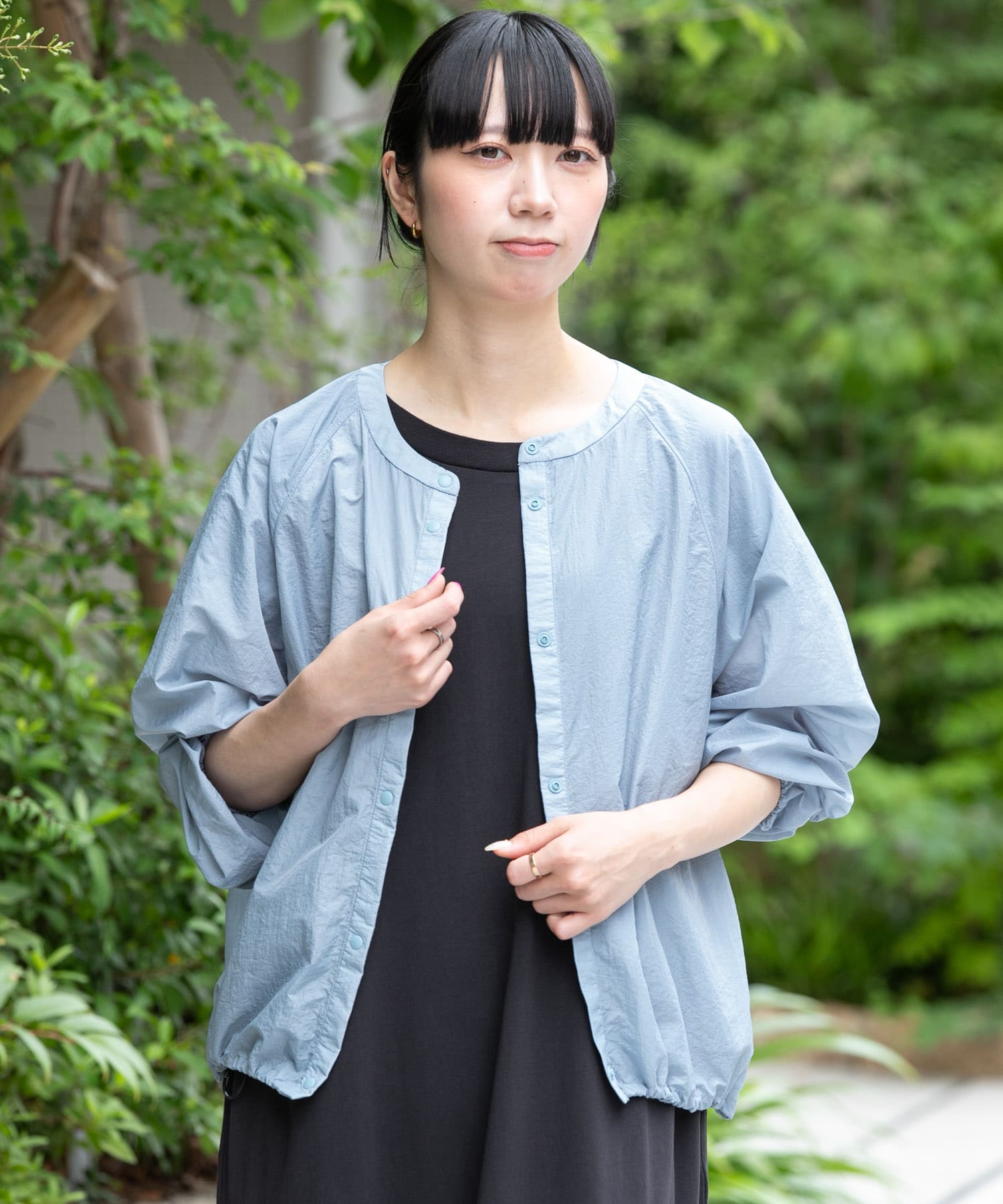 ブルー