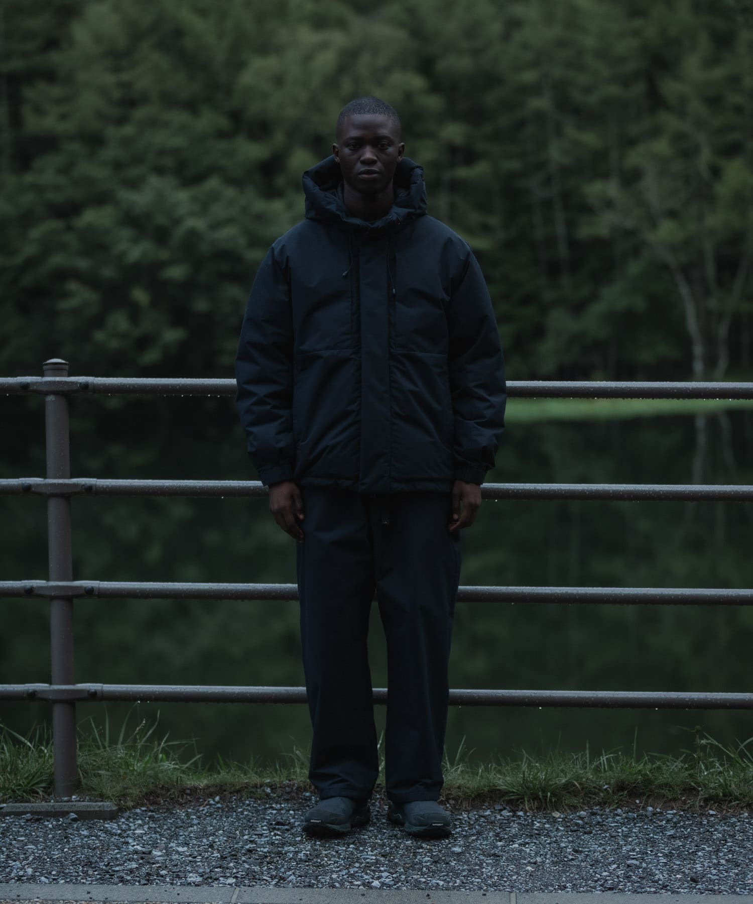 ブラック