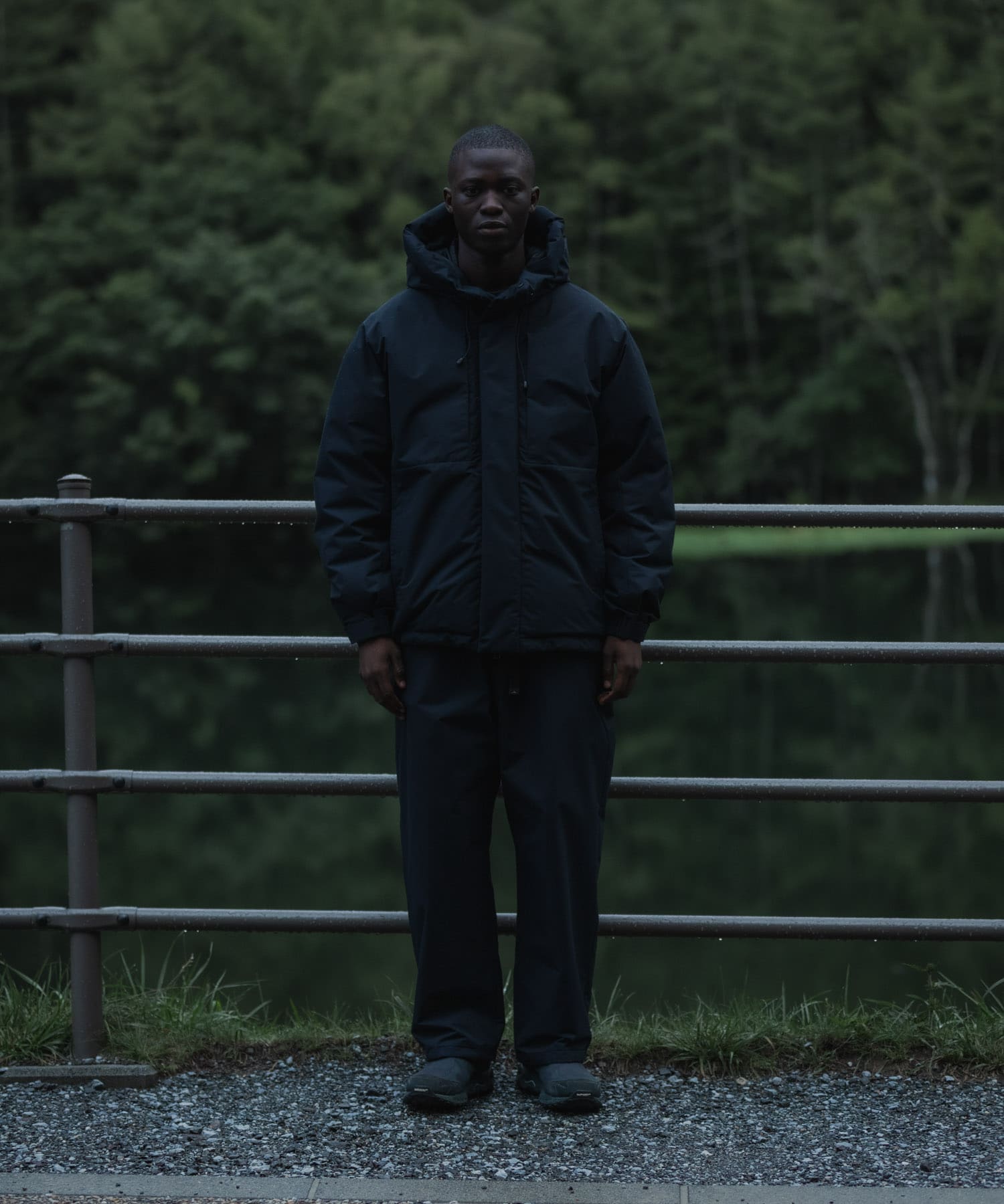 ブラック