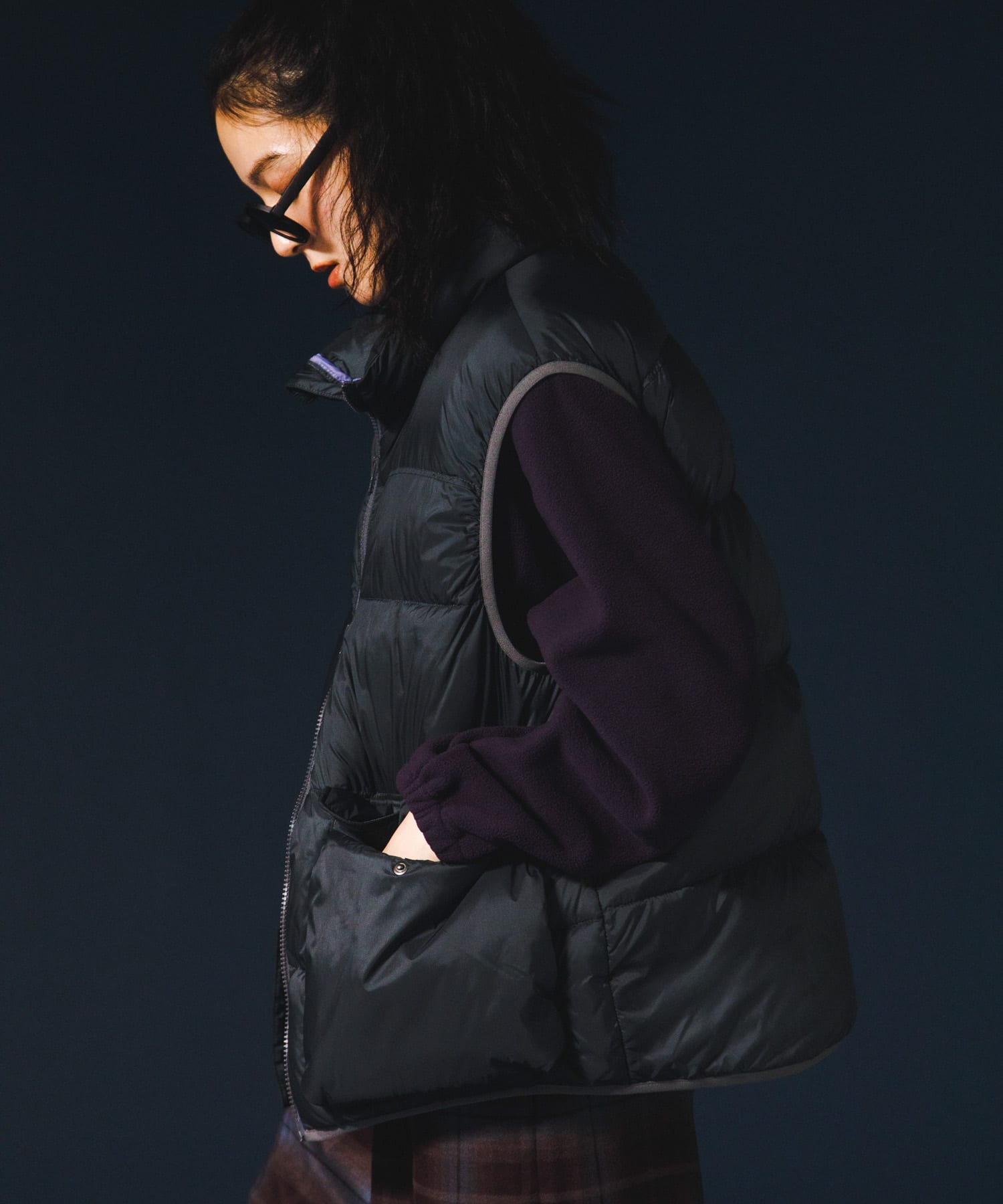 DARK GREY