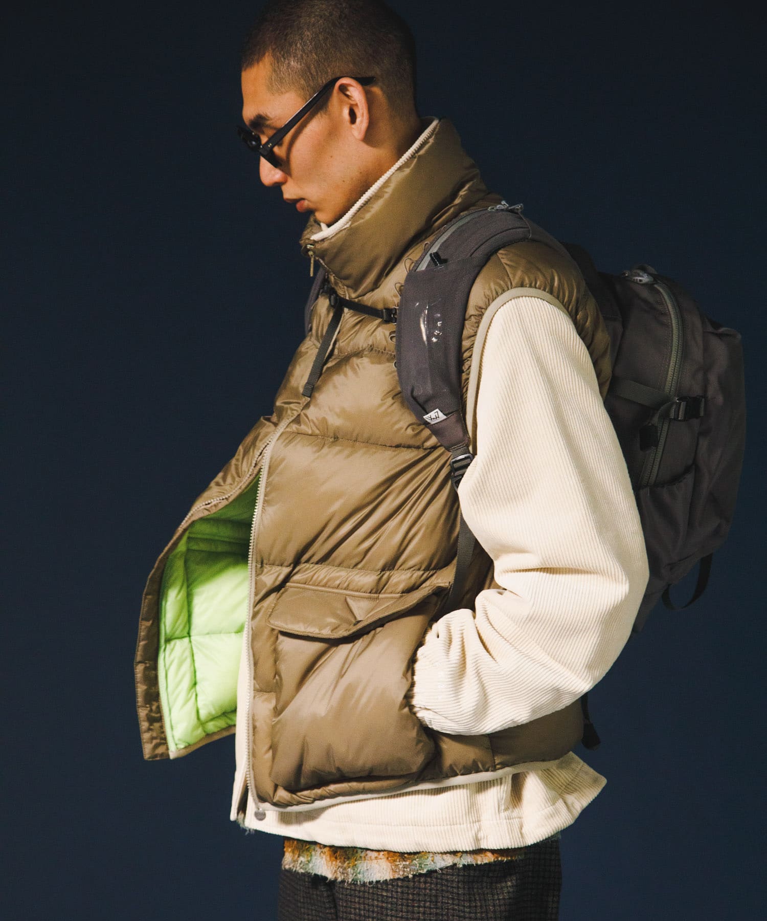 KHAKI