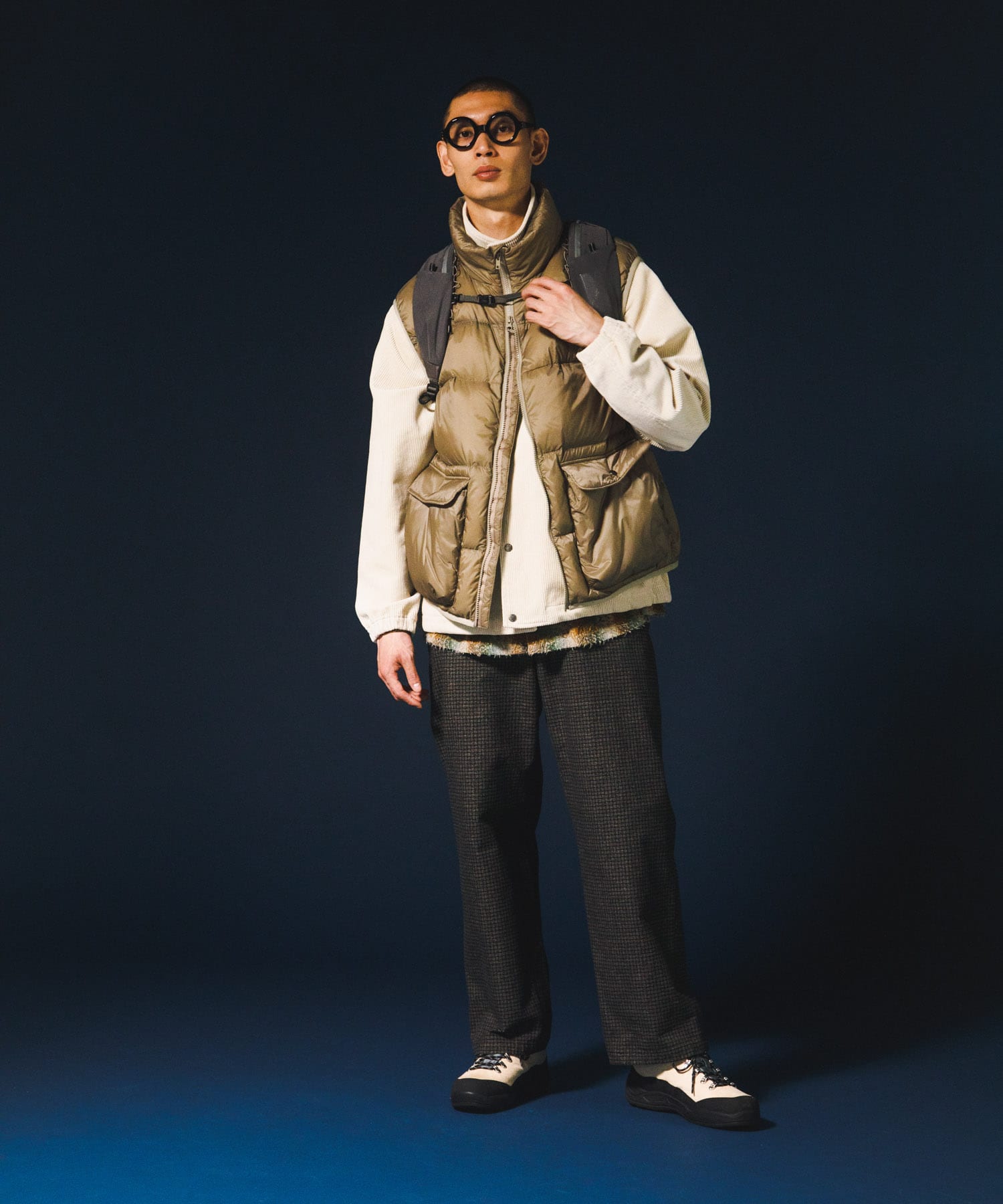 KHAKI