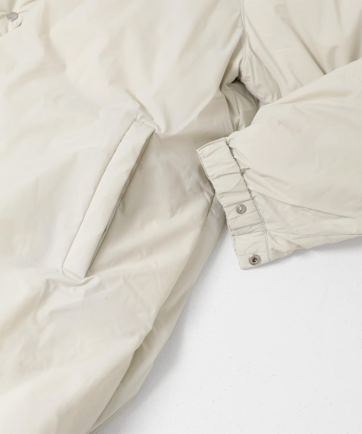 NANGA　TENT FORM DOWN COAT W IVO M