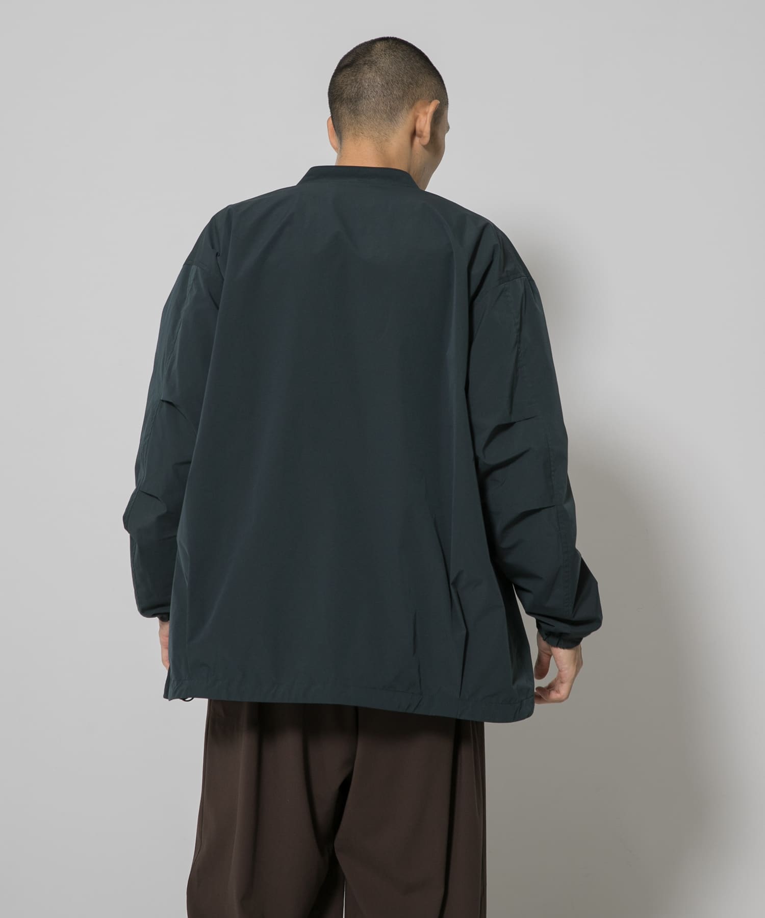 グリーン