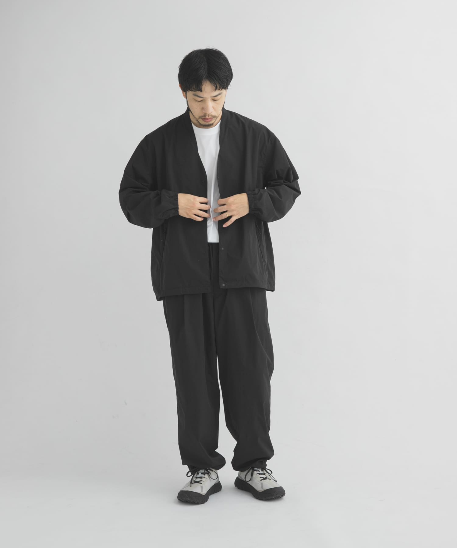 ブラック