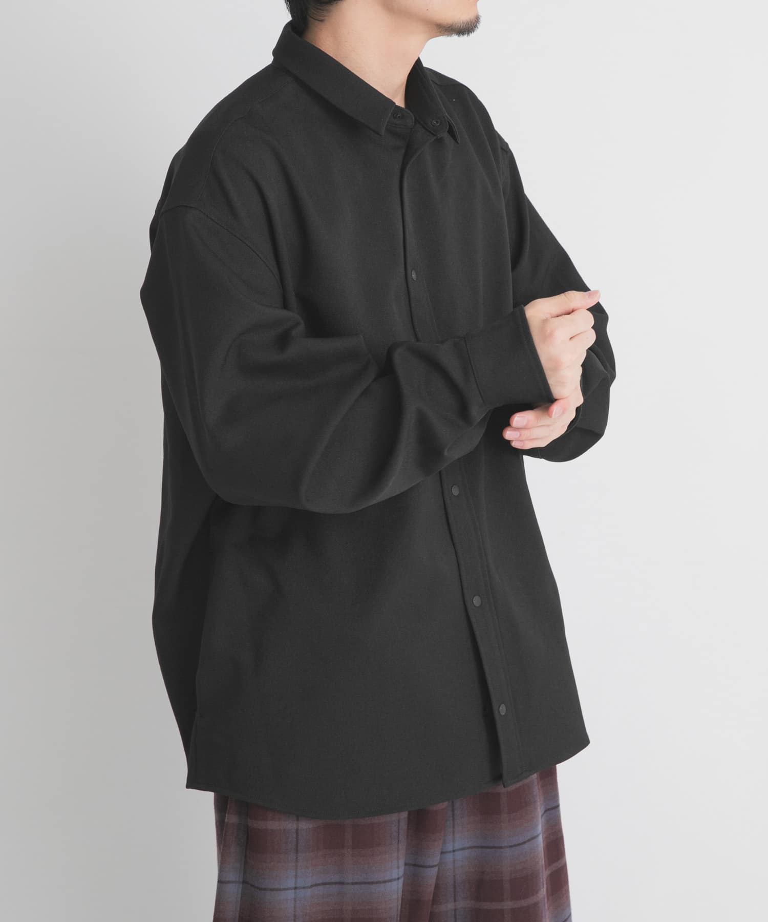 ブラック