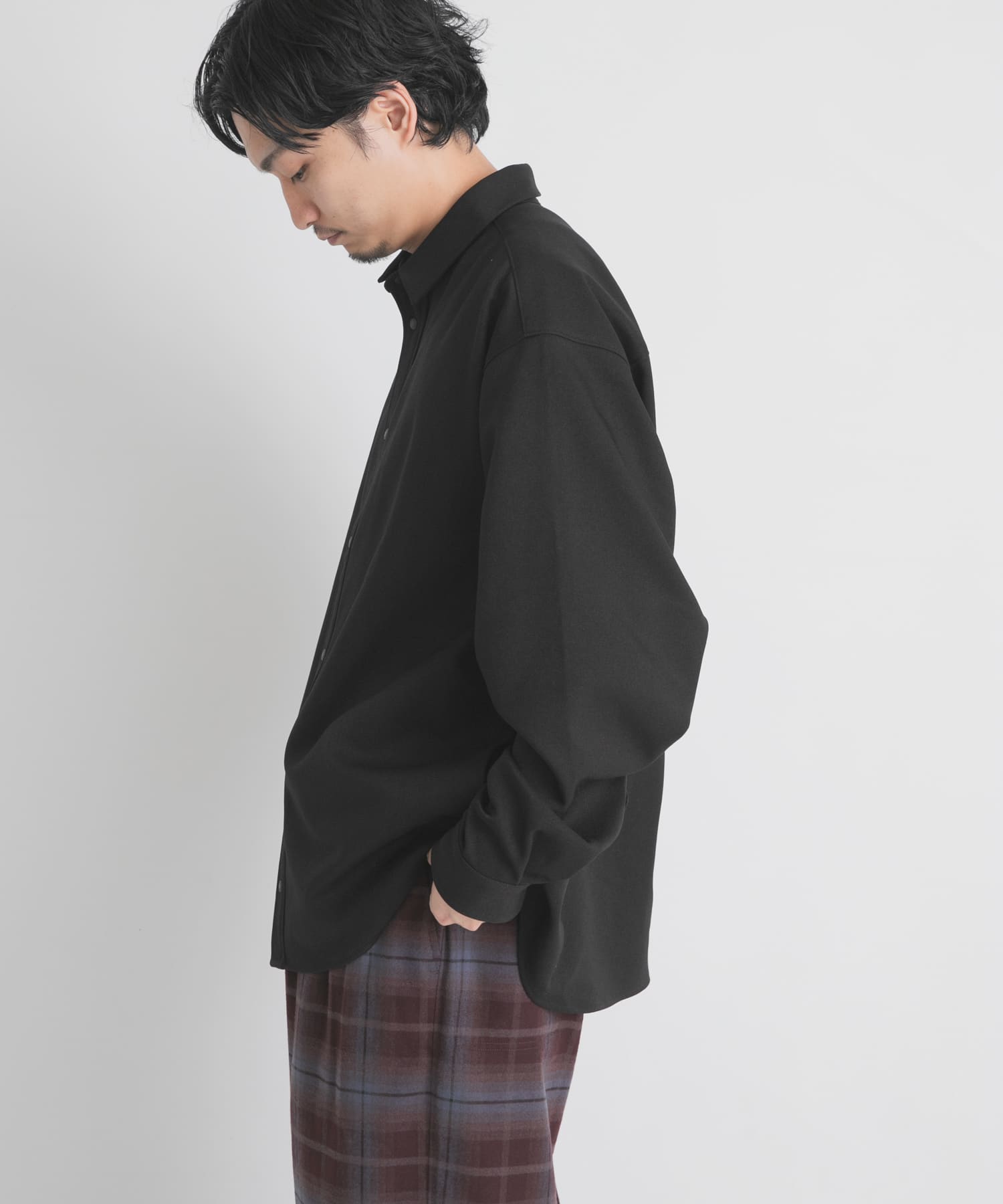 ブラック