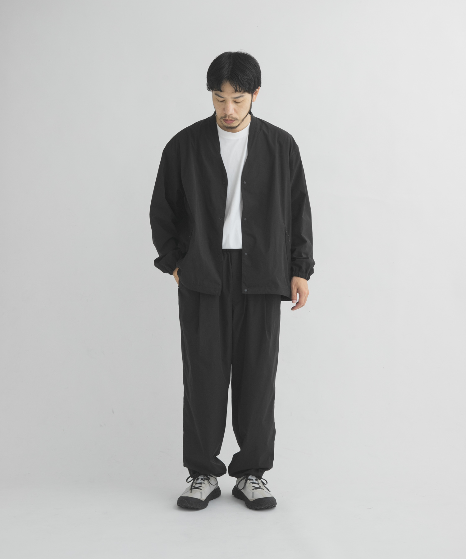 ブラック