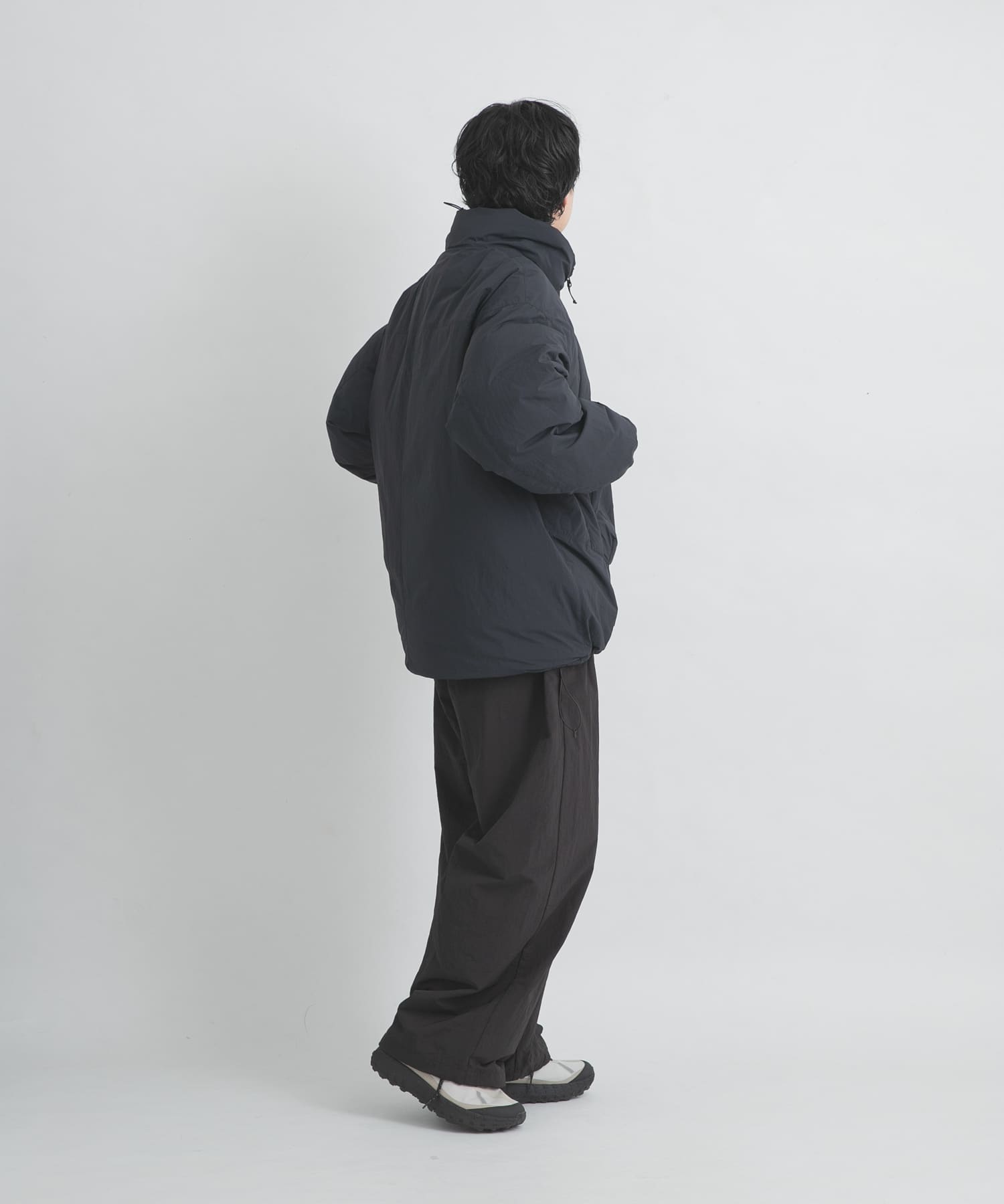 ブラック