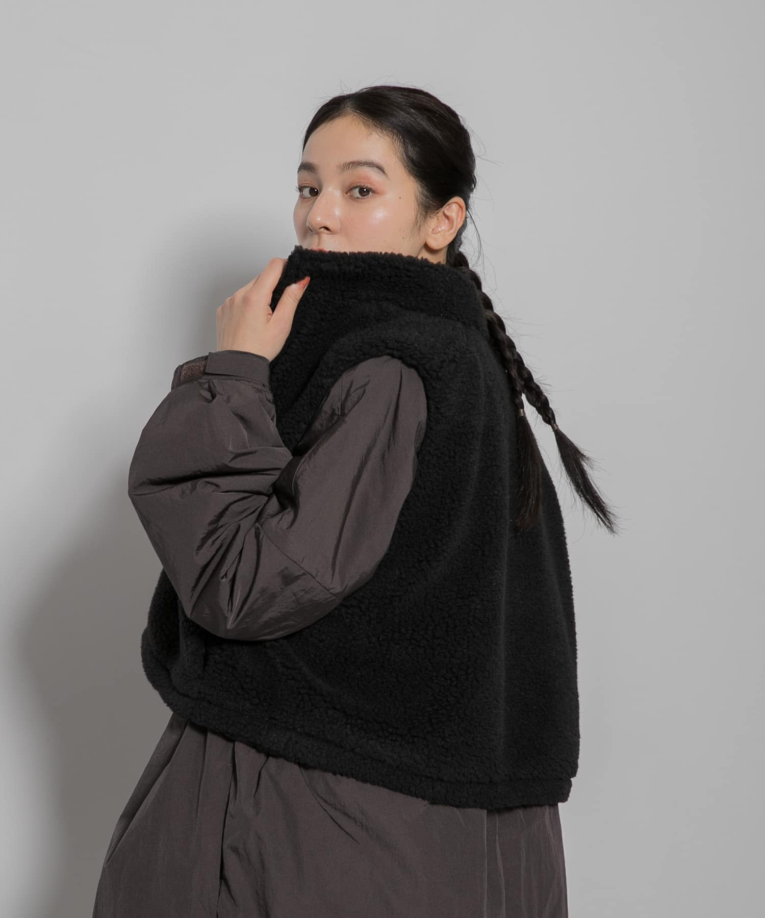 ブラック
