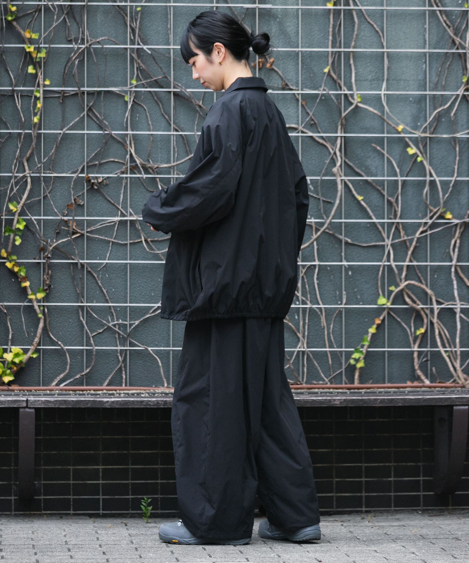 ブラック