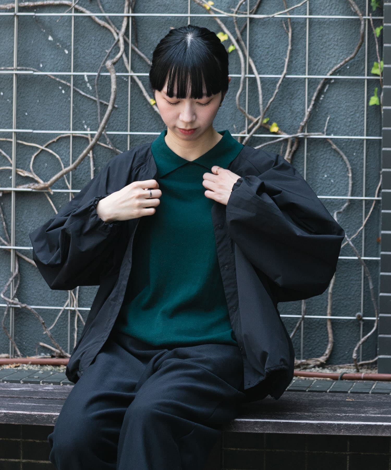 ブラック