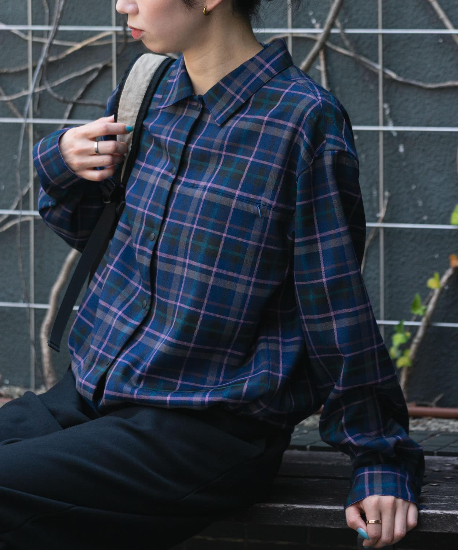 ネイビー
