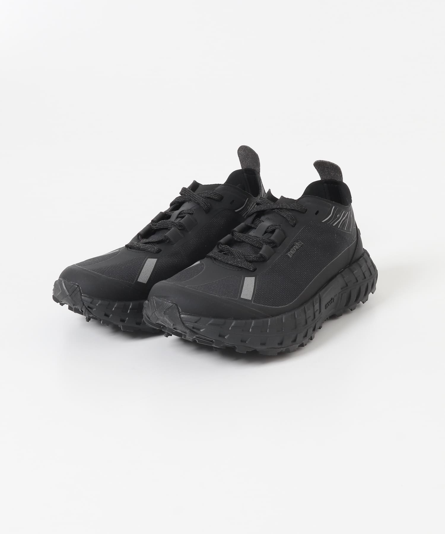 S Black