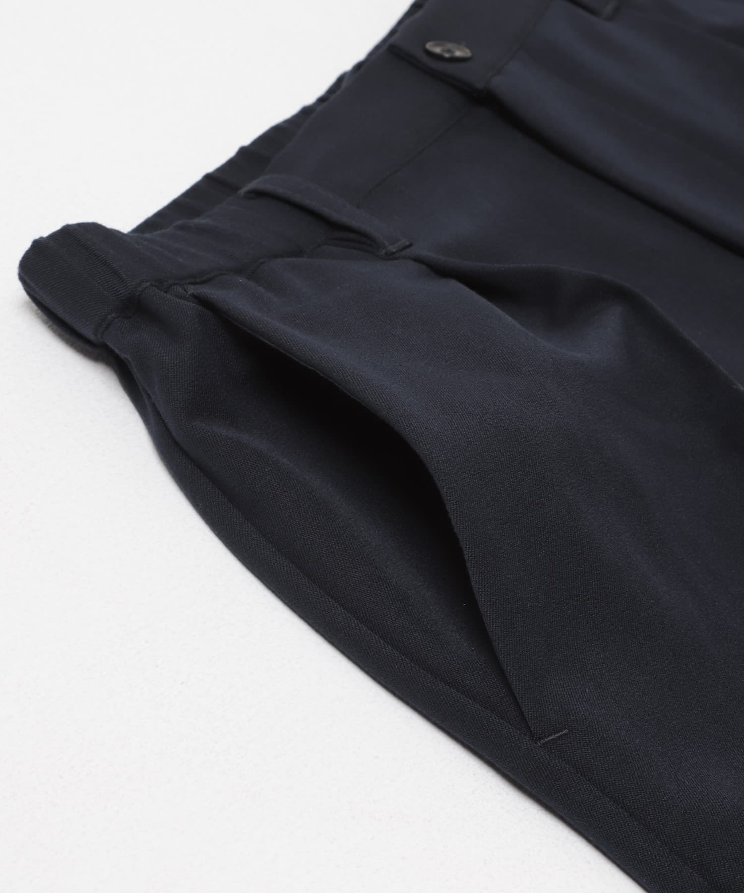 Every Day TRテーパードスラックス NVY S