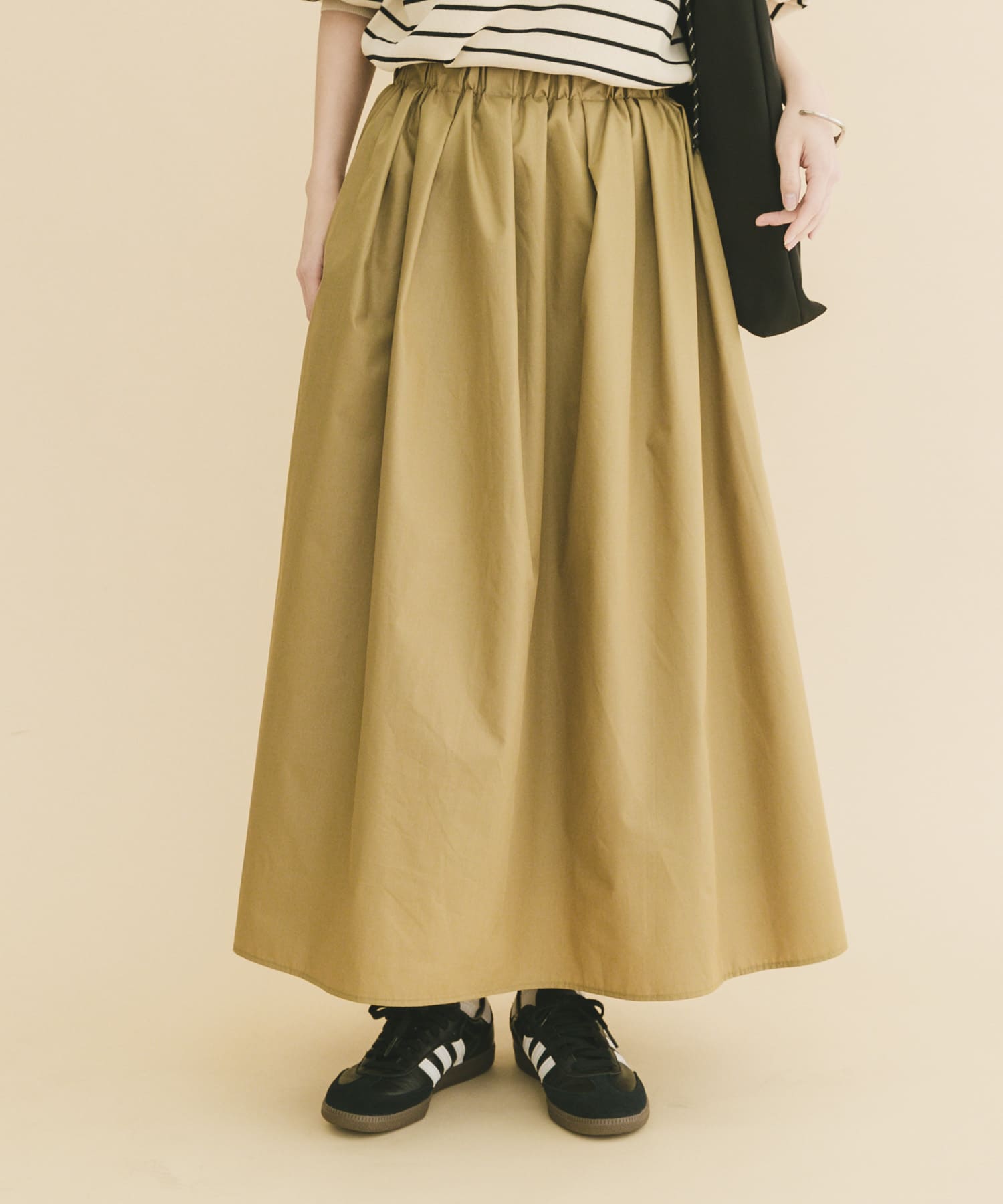 ボリュームタックスカート