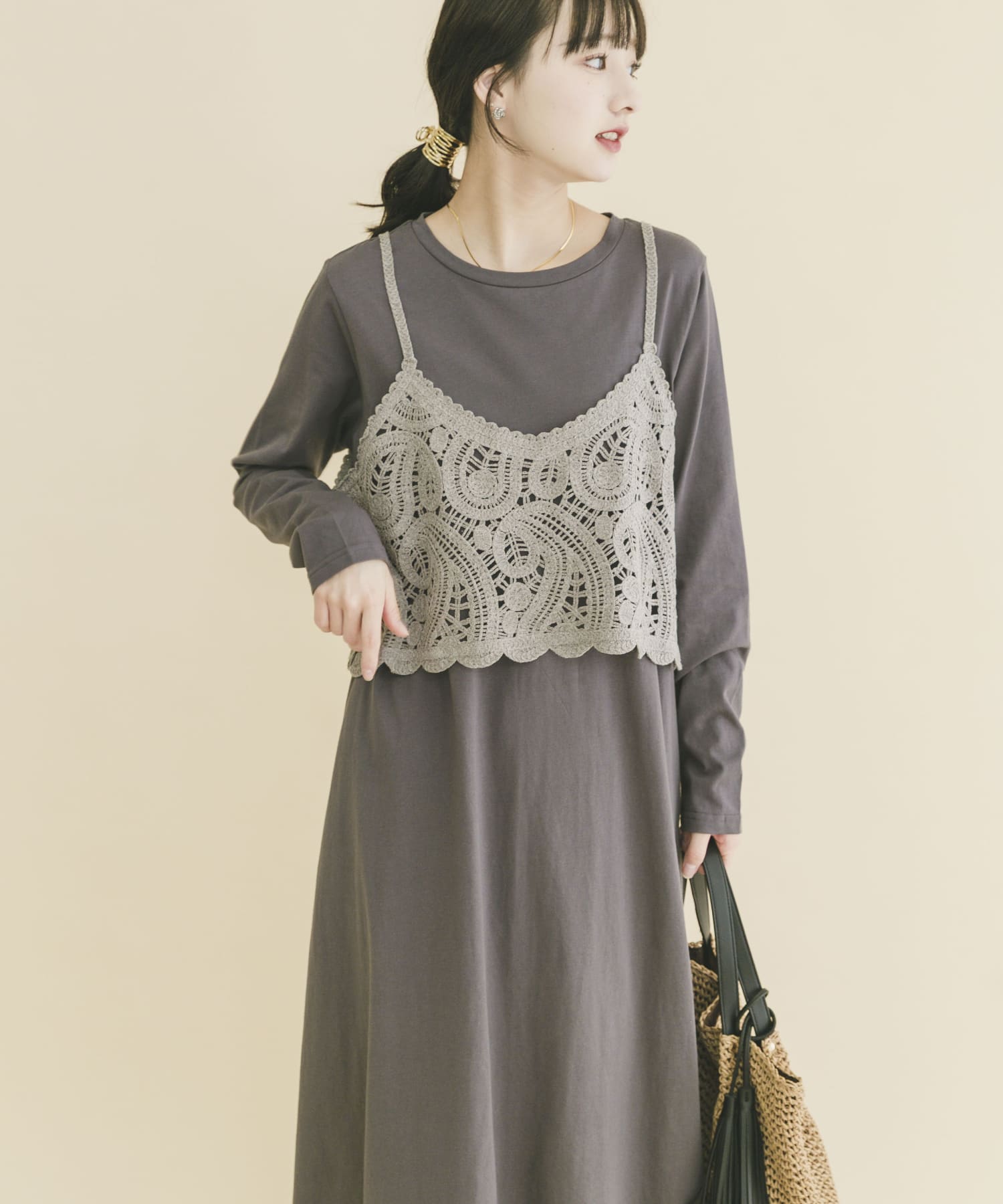 カギバリキャミ×カットワンピース