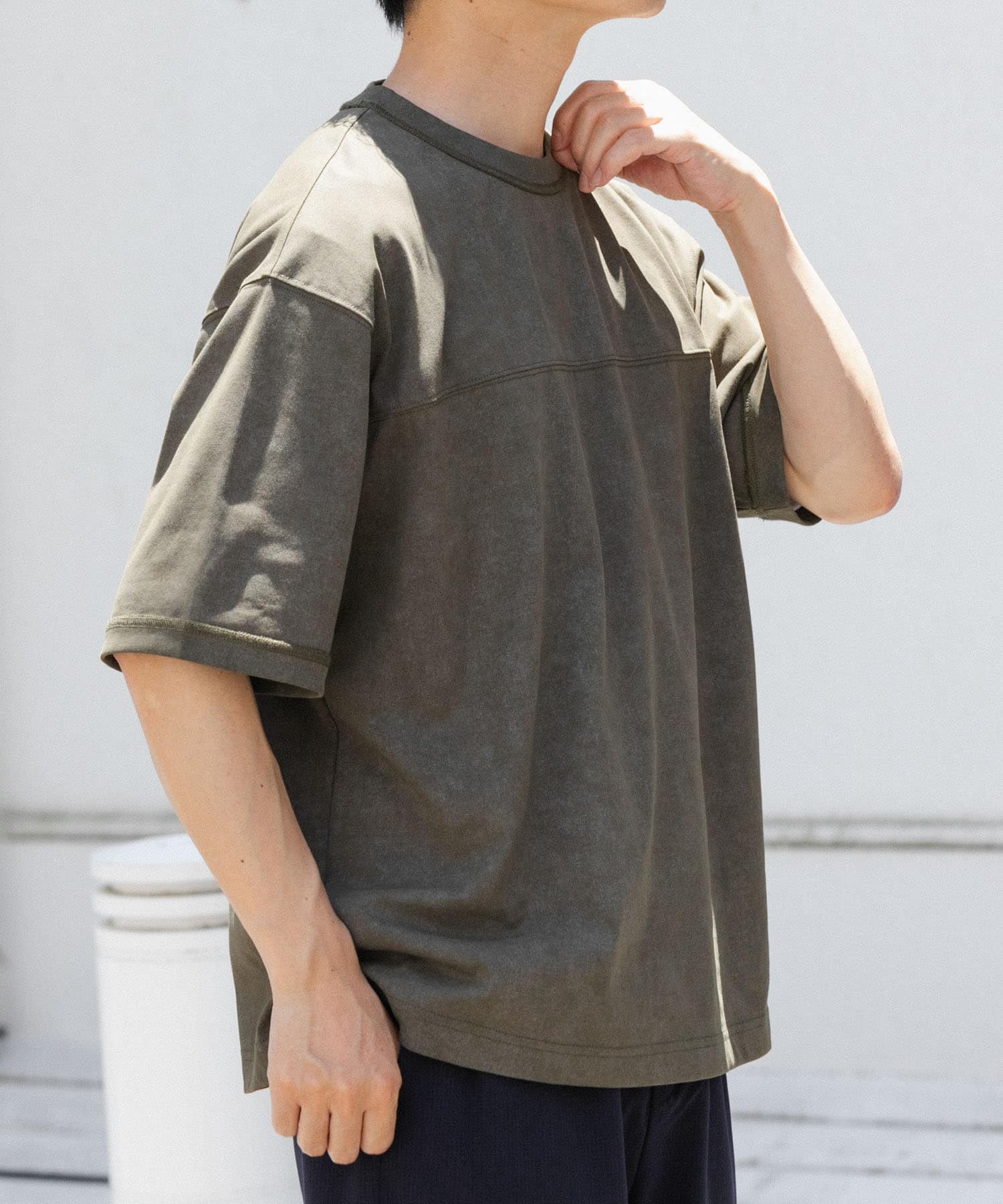 KHAKI