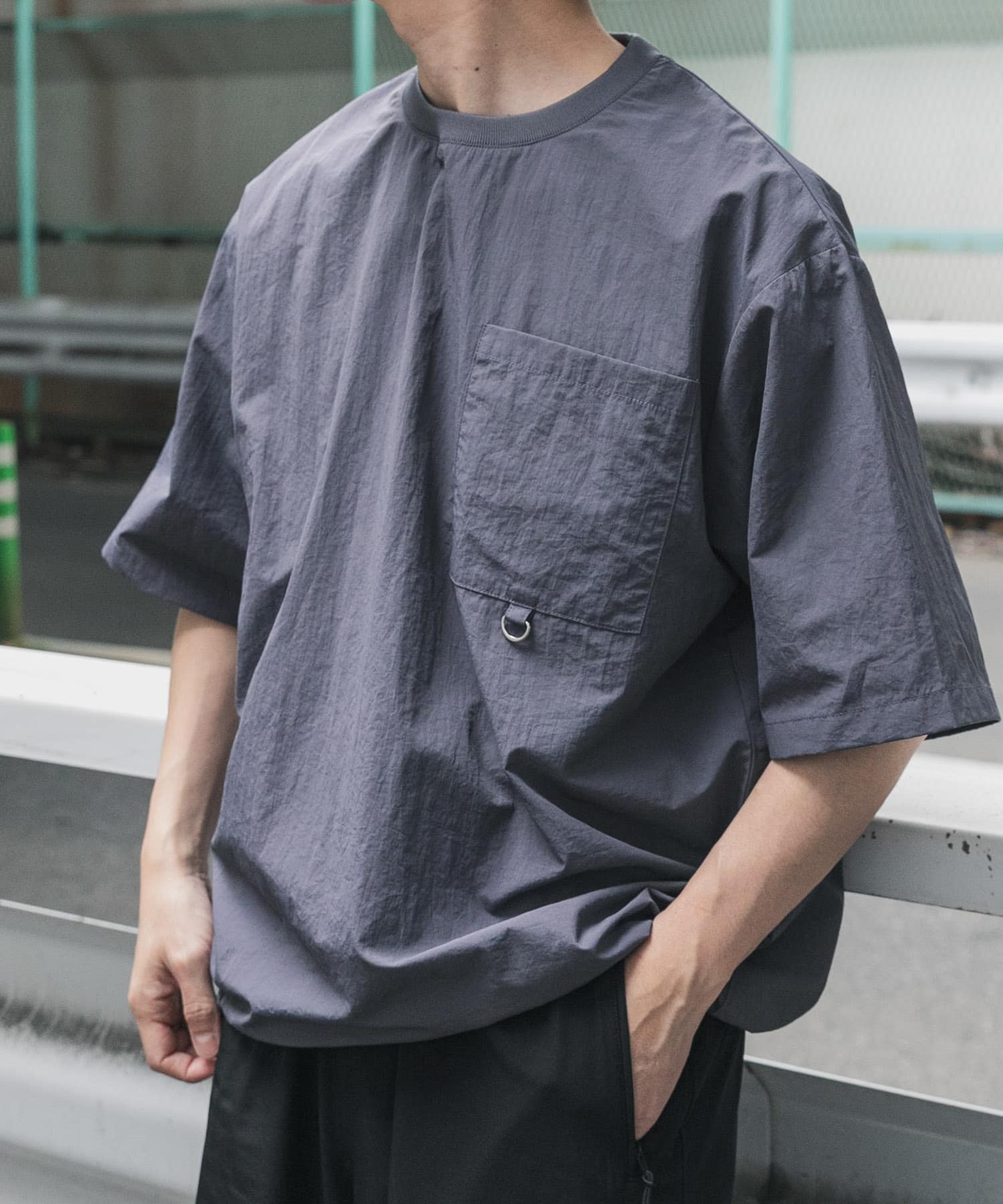 『接触冷感/撥水/イージーケア/UVカット』タスランナイロンクルーネックドロストTシャツ