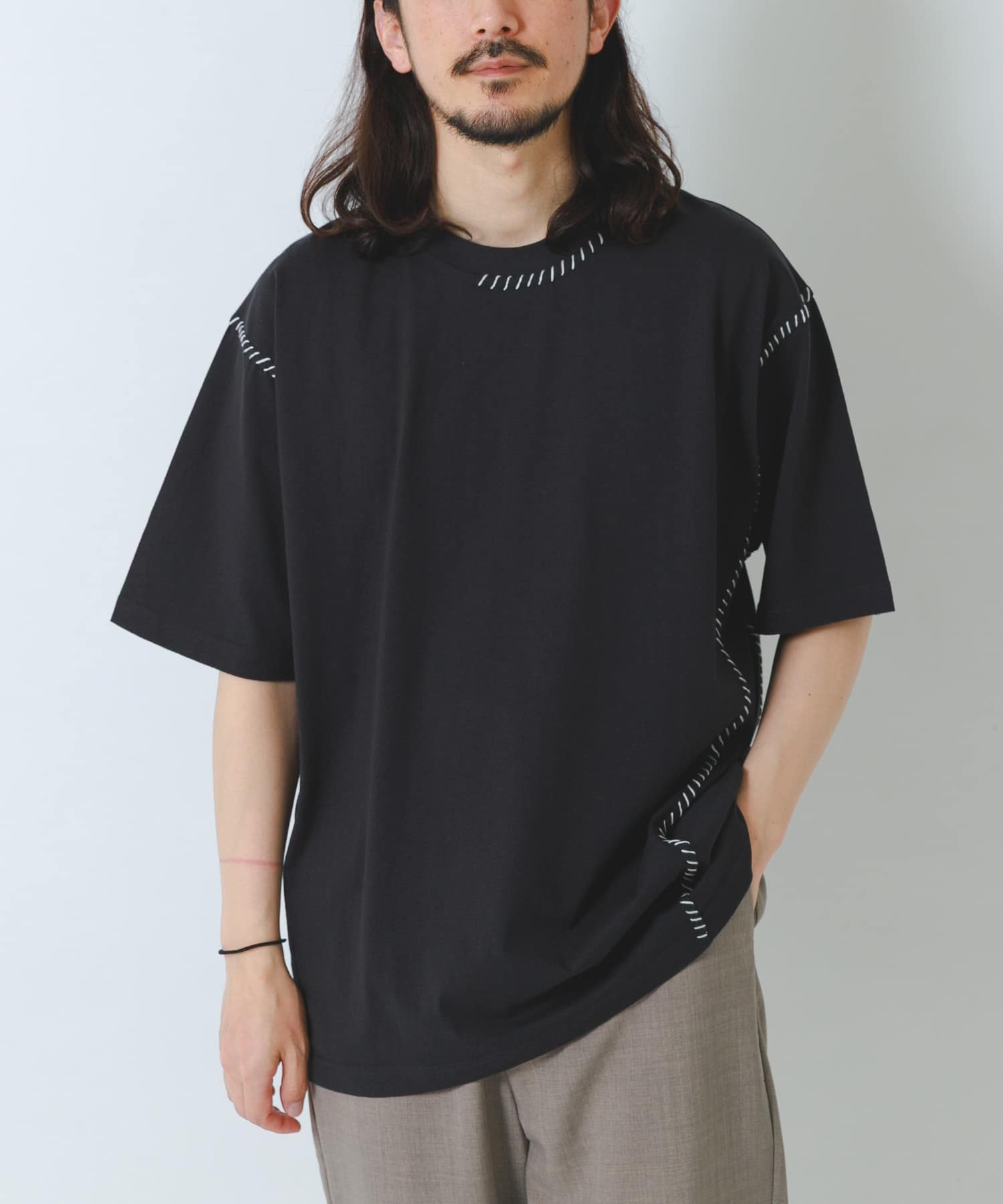 ブランケットステッチ クルーネックTシャツ