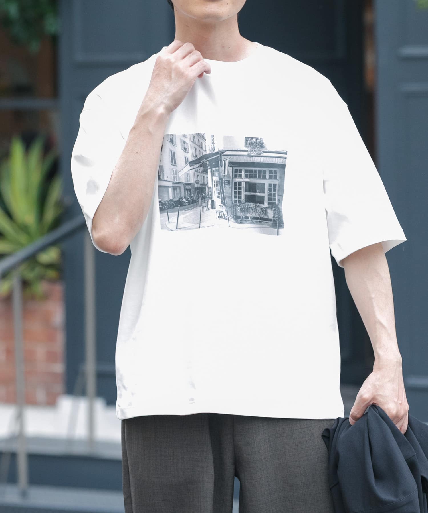 WHITE C