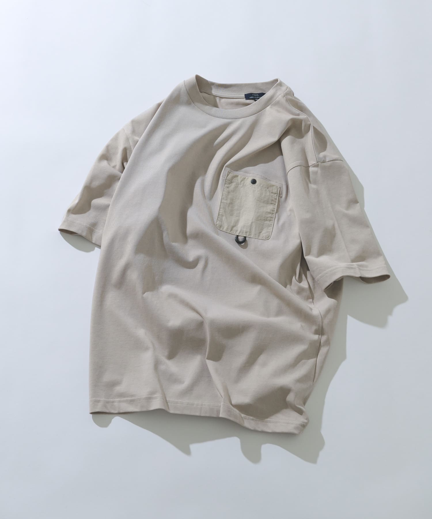 チェストポケットキリカエクルーネックTシャツ BEIGE M