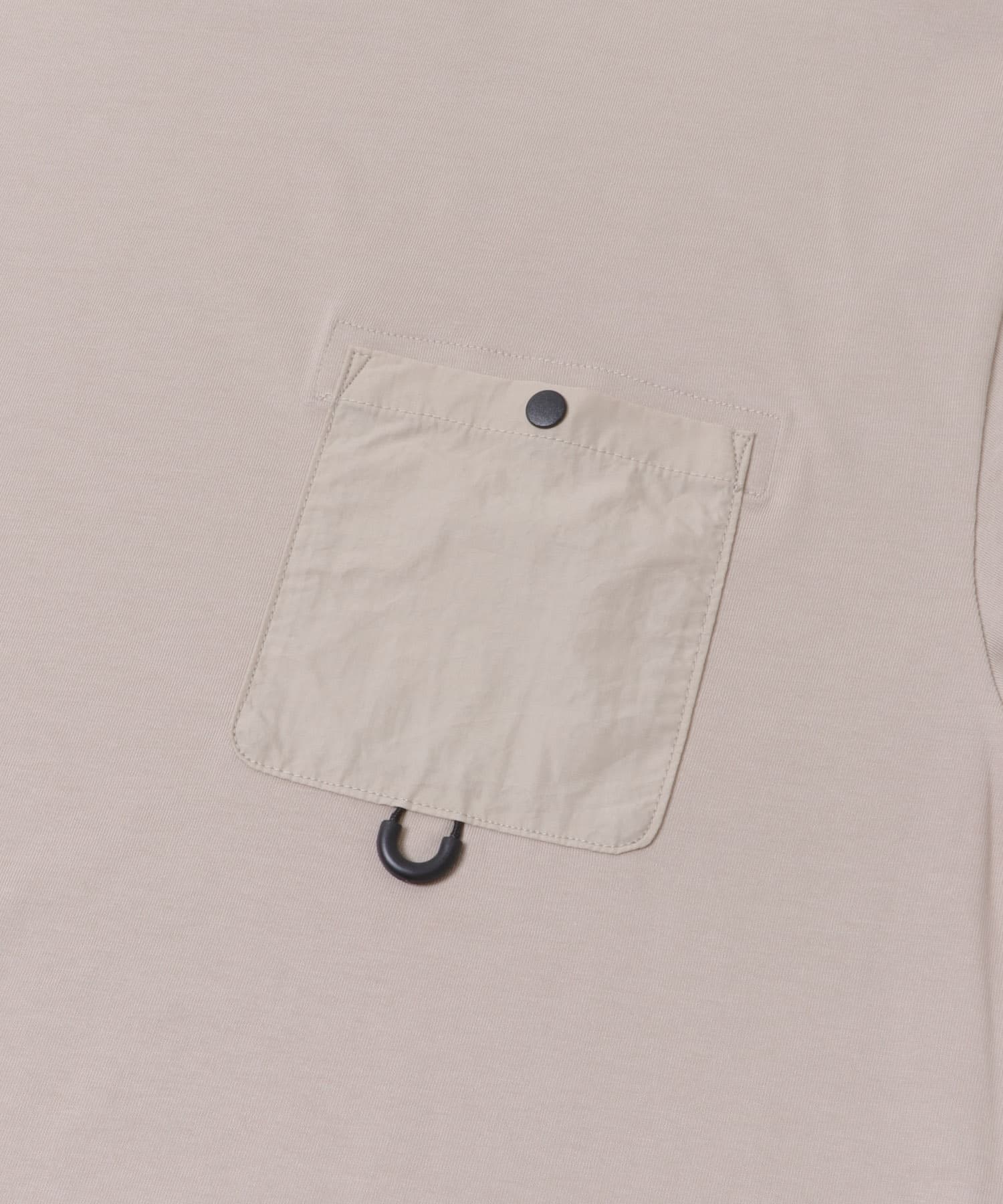 チェストポケットキリカエクルーネックTシャツ BEIGE M